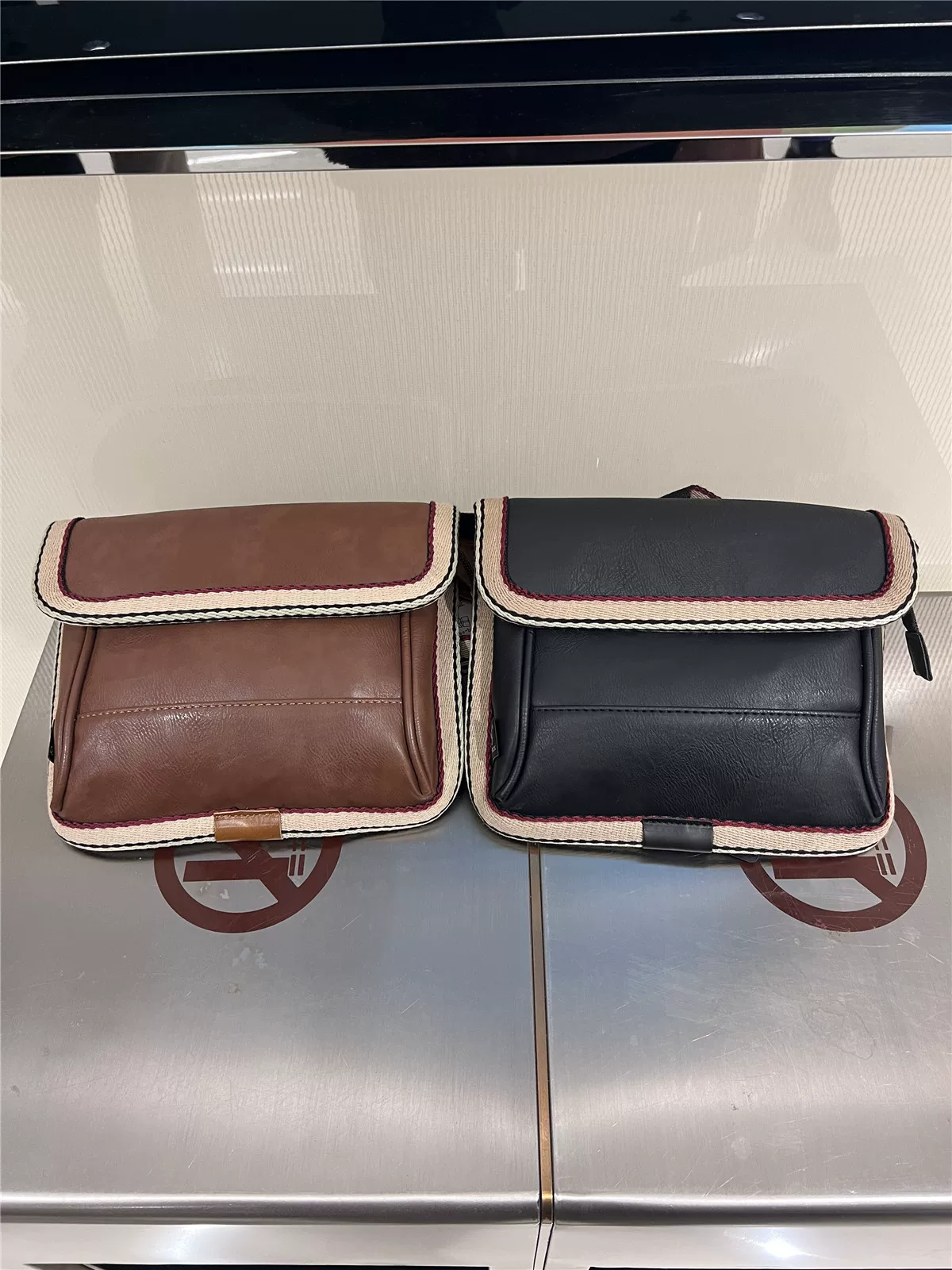 Túi đeo chéo nhỏ kiểu Nhật Threebox, túi đeo vai nhỏ gọn thời trang, túi đeo chéo trẻ trung, túi có nắp sọc