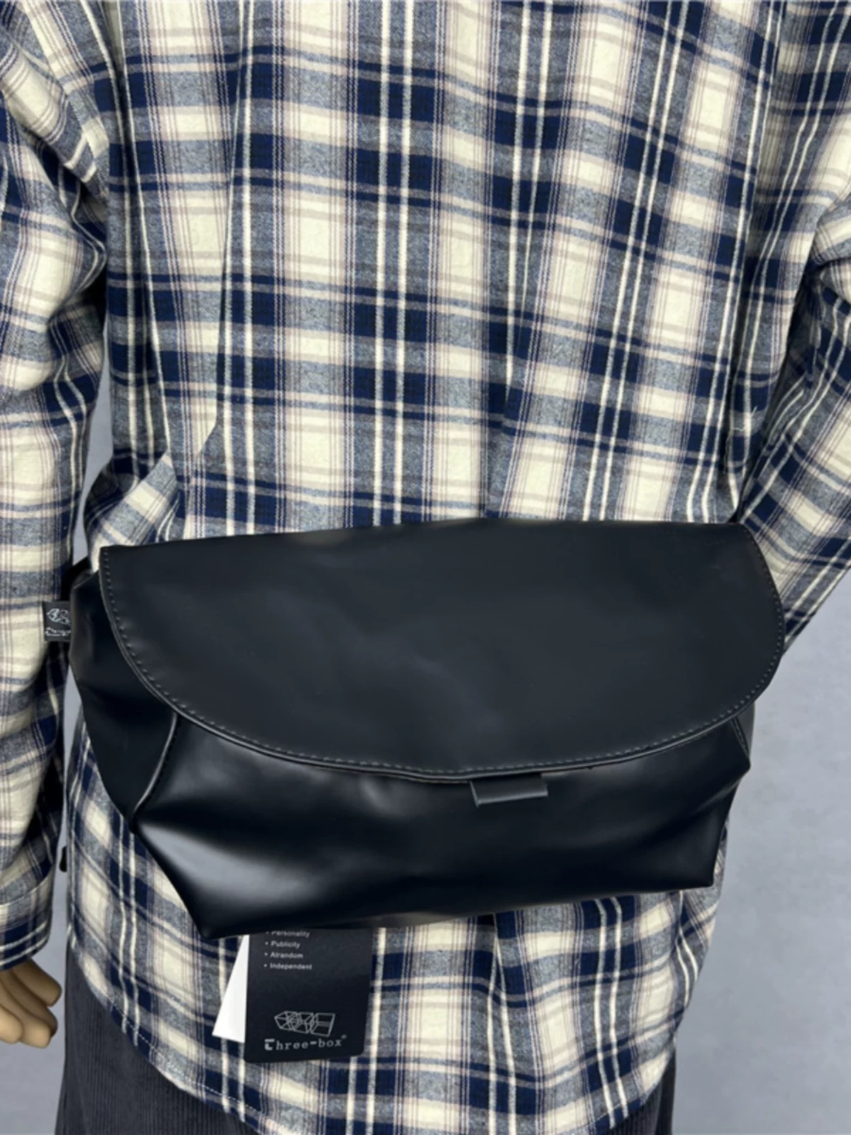 Túi đeo ngực nam thời trang threebox phong cách Nhật Bản và Hàn Quốc Túi đeo chéo bằng da sáng bóng dành cho nam giới Túi đeo thắt lưng sức chứa lớn thông thường dành cho nam giới và phụ nữ trẻ