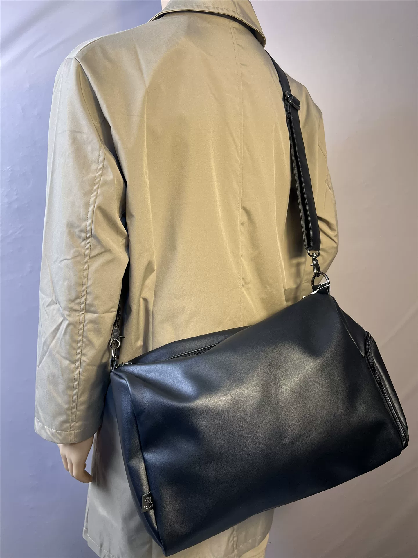 Túi đeo chéo ba ngăn dung tích lớn, túi đeo vai nam thời trang mới, túi đeo chéo cổ điển và sành điệu, túi du lịch nam