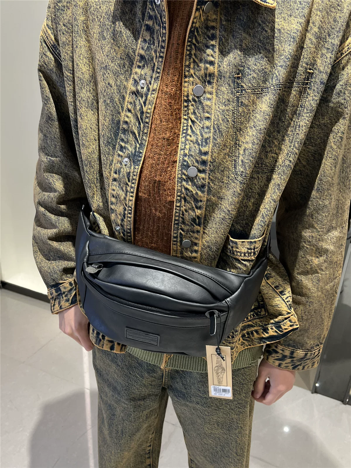 how2play thương hiệu thời thượng dành cho giới trẻ Túi đeo ngực nam Hàn Quốc bằng da mềm Túi đeo chéo ngoài trời Túi đeo thắt lưng Túi đeo chéo nam hợp thời trang Nhật Bản và Hàn Quốc