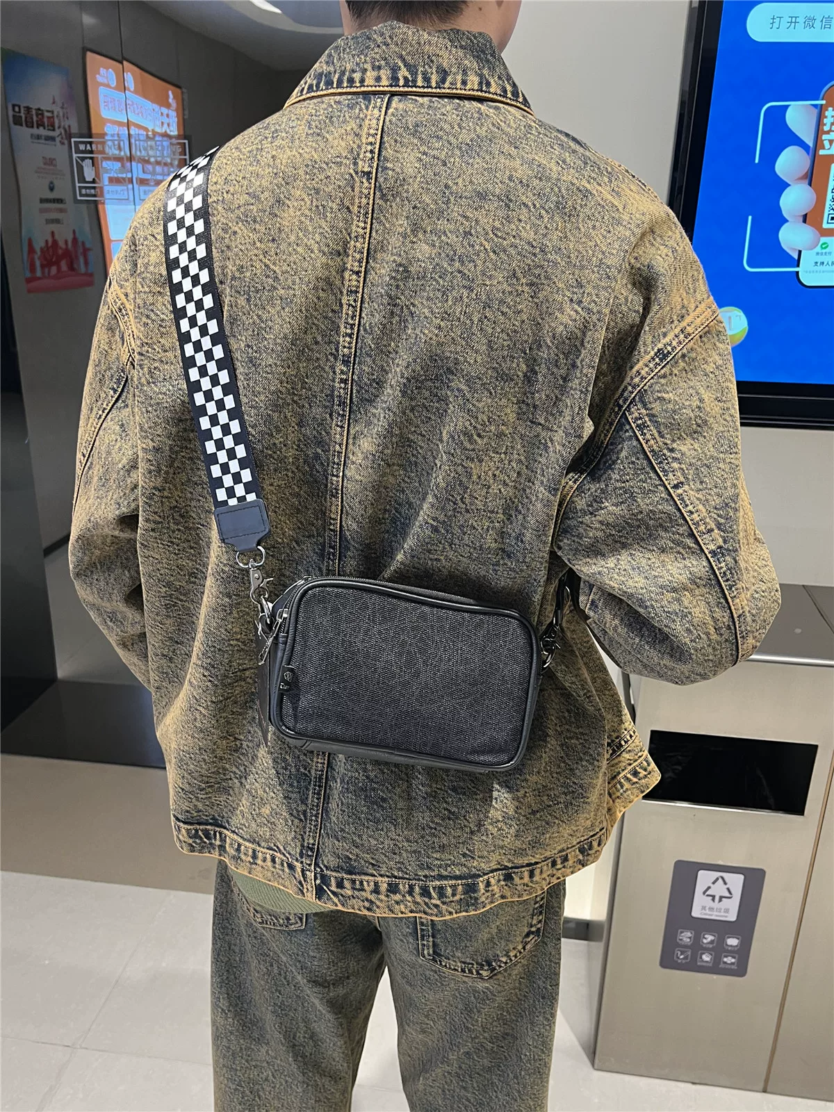 Ba hộp túi đeo chéo nam khắc nổi cá tính, túi đeo vai unisex hợp thời trang, túi đeo chéo nhỏ họa tiết bầu trời đầy sao thời trang.