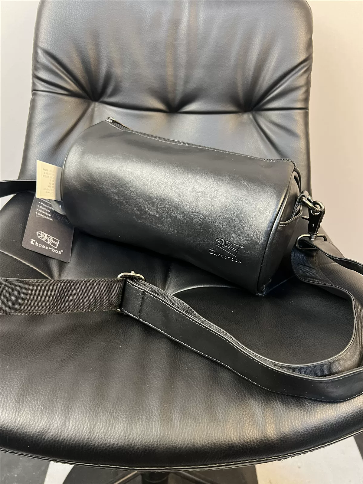 Túi đeo chéo nam hình trụ thiết kế độc đáo theo xu hướng Three-Box, phong cách giản dị, thích hợp đi làm, balo nhỏ cổ điển