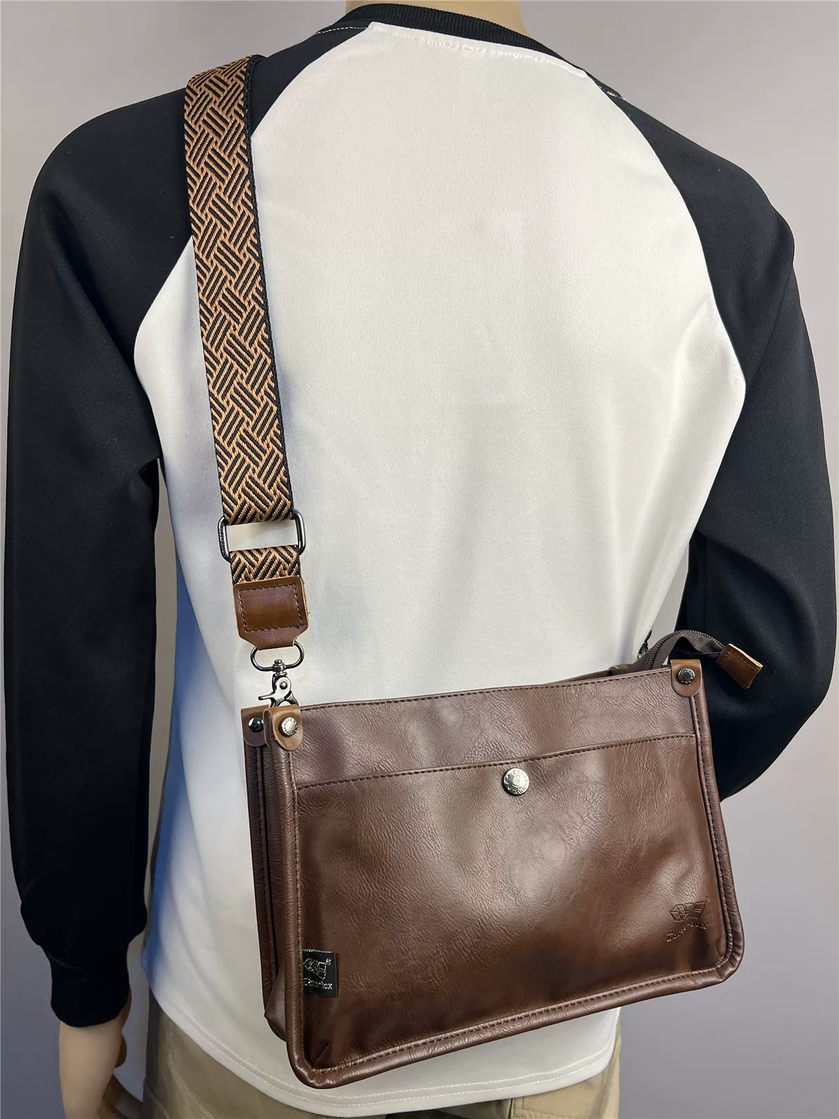 Túi đeo vai nam ba ngăn kiểu dáng đơn giản, đa năng, phong cách retro, thích hợp đi làm, đựng điện thoại, đeo chéo