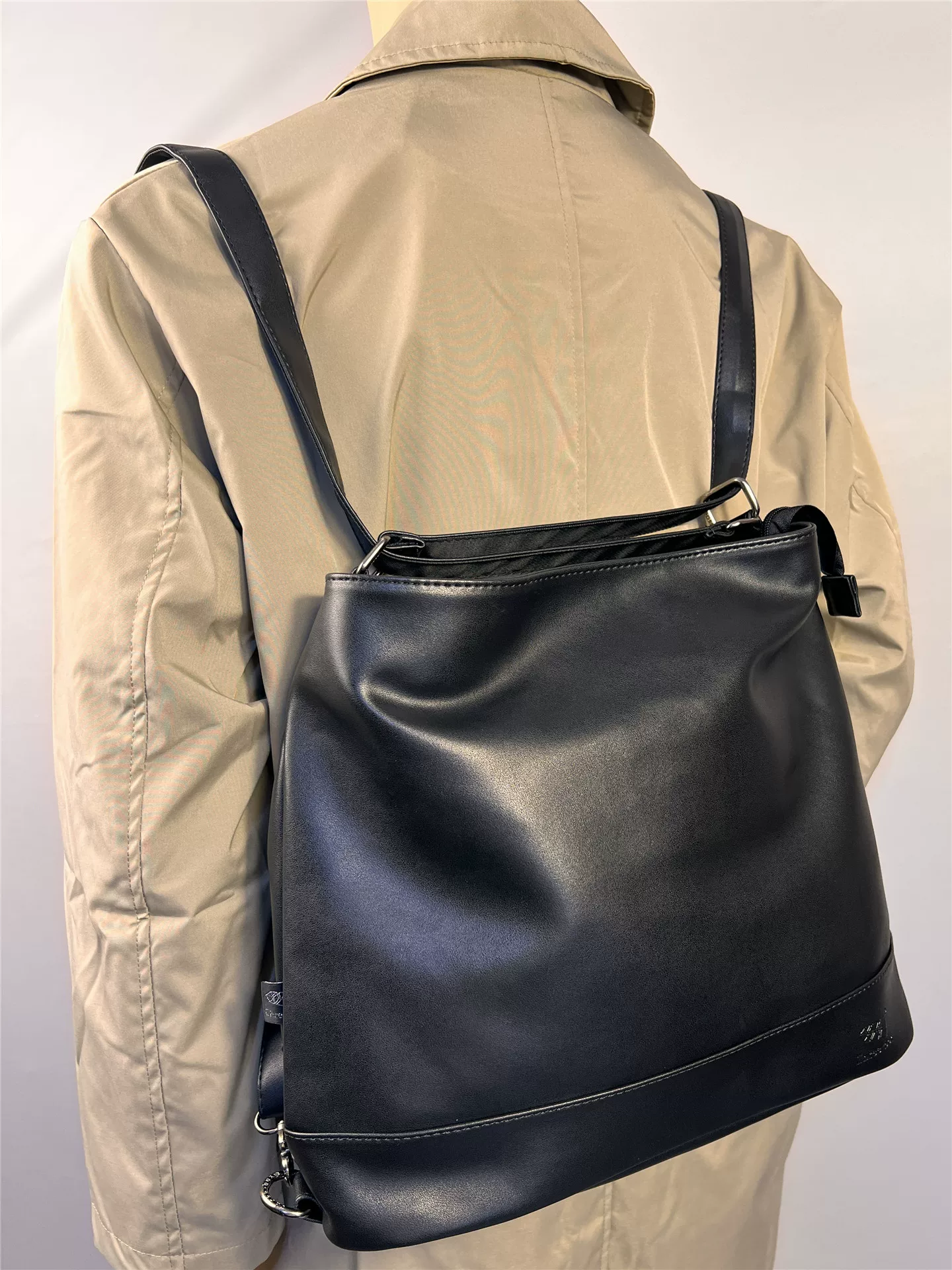 Túi đeo vai thời trang mới của Nhật Bản và Hàn Quốc ba ngăn, túi đeo chéo phong cách retro, ba lô, túi xách nam, ba lô tote