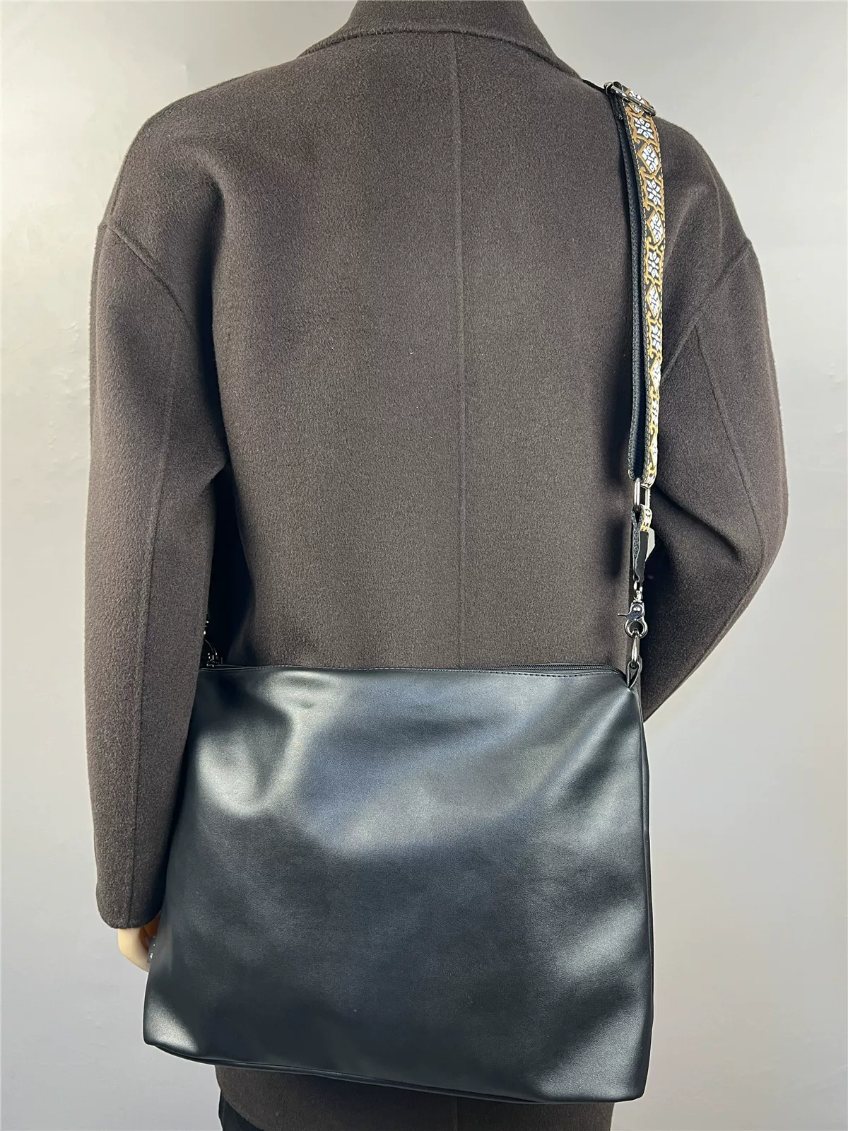 Túi đeo chéo thời trang 2025, dung tích lớn, kiểu Nhật Bản, đeo vai đơn, balo đeo chéo, dành cho giới trẻ, đi phố, du lịch, túi lớn