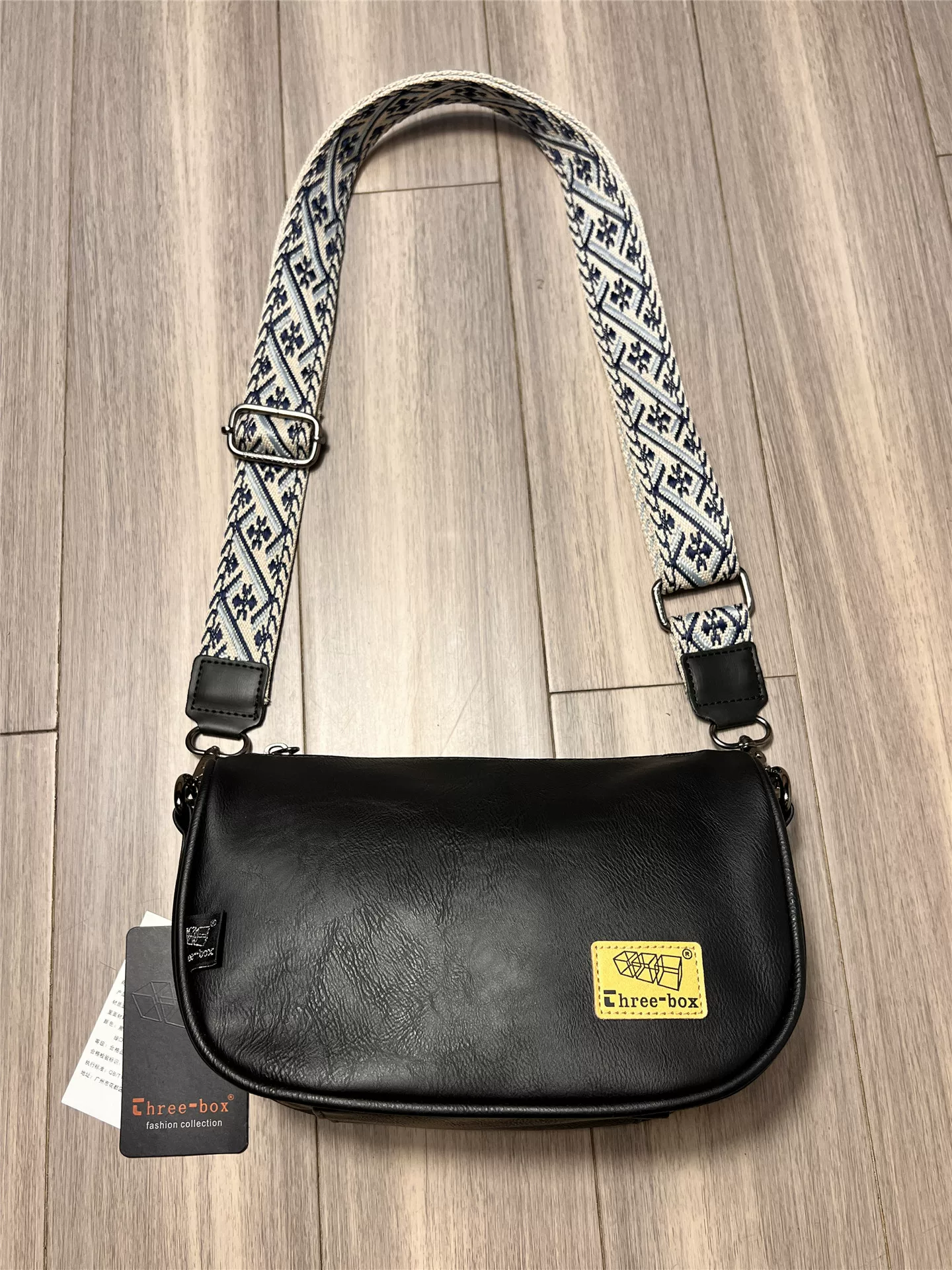 Túi đeo chéo thời trang 2025 kiểu dây ruy băng, túi đeo vai ngoài trời, túi yên ngựa thời trang đơn giản nhỏ gọn, túi nam