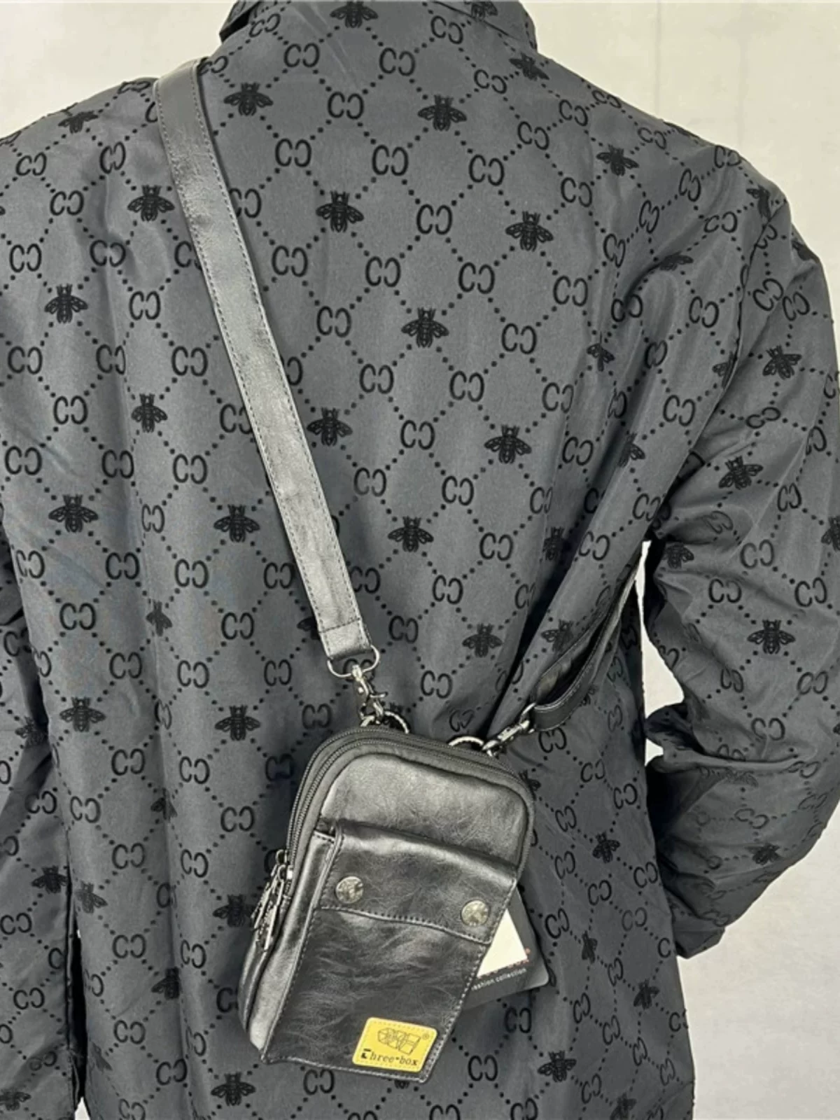 Túi đeo chéo nhỏ thời trang 2024, kiểu dáng hiện đại, túi đeo vai nam mini, túi đeo hông retro, ví đựng điện thoại và tiền xu