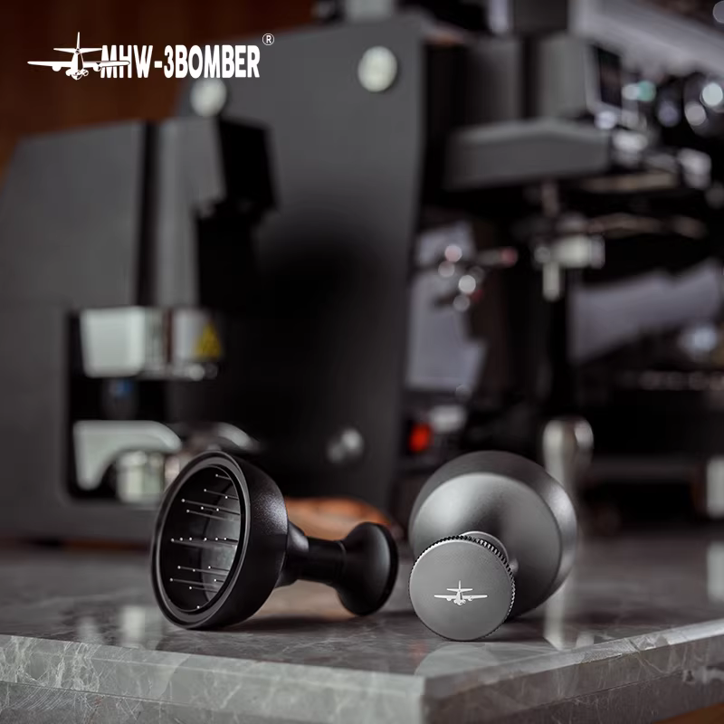 Dụng cụ phân phối cà phê kiểu máy bay ném bom MHW-3BOMBER với tay cầm kiểu Ý để phá vỡ các cục cà phê kết tụ 51/53/58mm