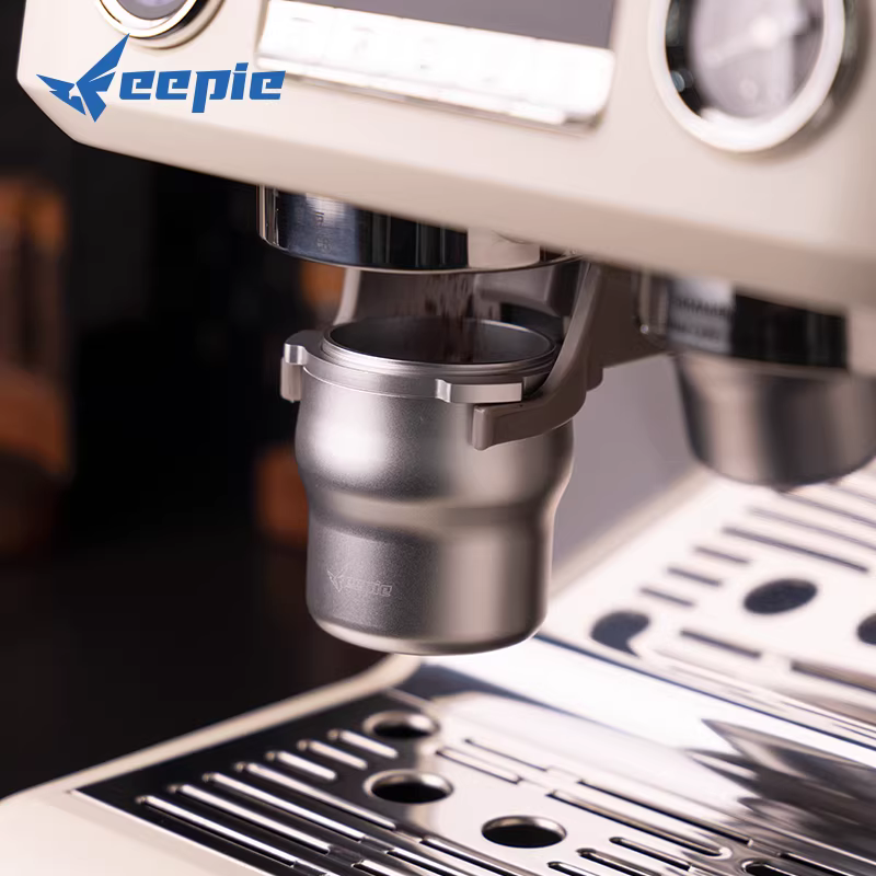 Máy pha cà phê Feepie tích hợp khay thu gom bã cà phê, tay cầm chống bắn, bộ thu gom bã cà phê đảo chiều, cốc cân 58mm