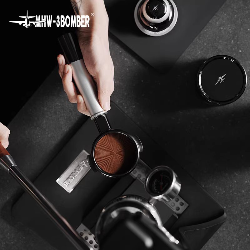 Bộ phân phối cà phê dạng bột, lực đều, dòng MHW Bomber Streamer Series, tay cầm không đáy E61, 58mm, dùng chung