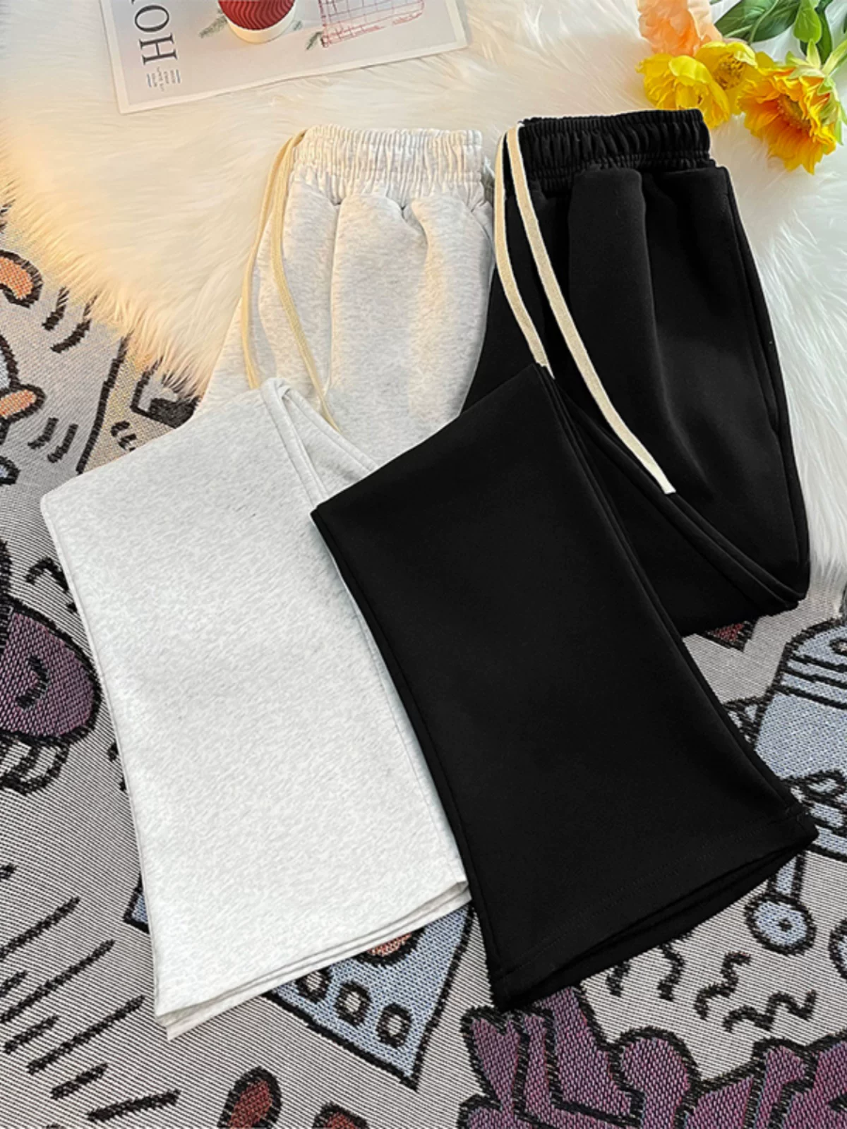 Quần thể thao cotton nguyên chất dành cho nam và nữ, phong cách xuân thu, phong cách Mỹ thời thượng, dáng rộng, quần hơi loe, quần thể thao đa năng, phong cách thường ngày.