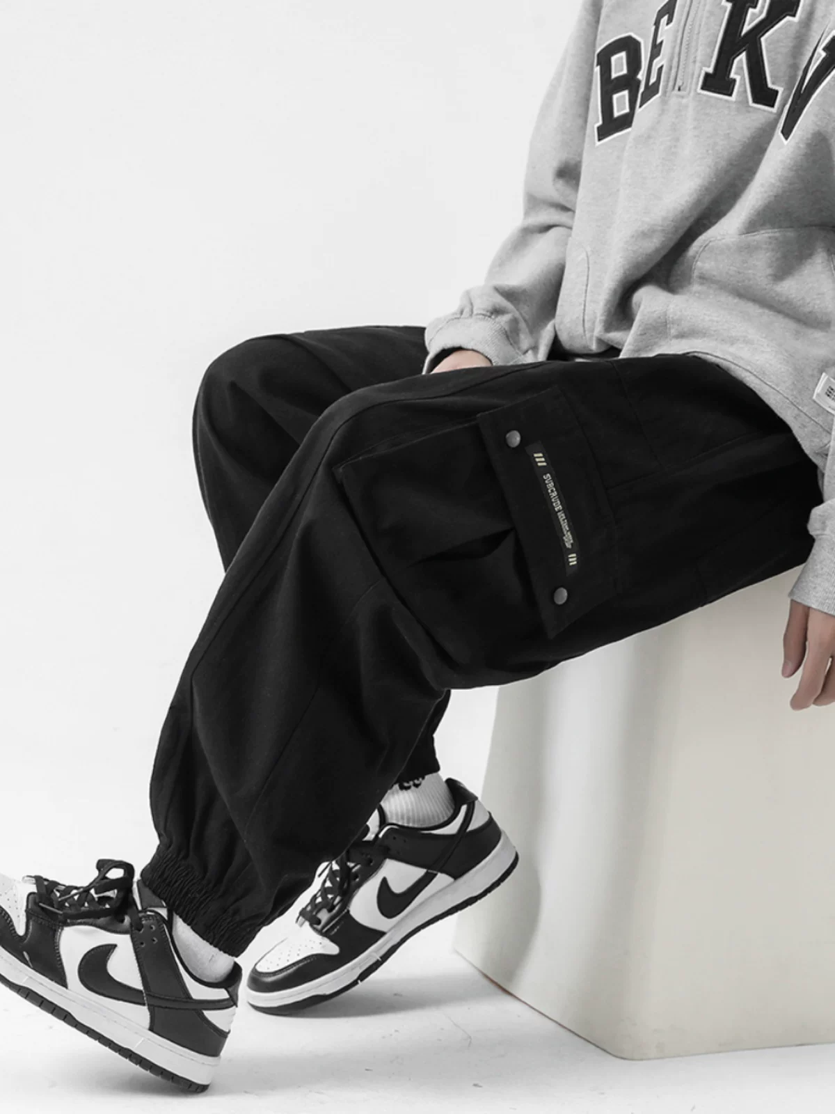 Quần cargo nhiều túi phong cách Mỹ, thương hiệu thời trang hot, quần nam sinh viên, quần jogger rộng rãi thoải mái mùa xuân thu, quần harem.