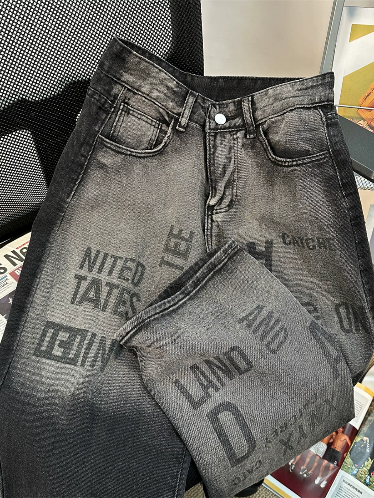 Quần jeans in chữ phối màu phong cách Mỹ, thương hiệu thời thượng, thiết kế kiểu ins, quần nam mùa xuân, dáng rộng, thoải mái, ống rộng