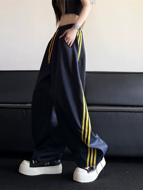 Quần thể thao ba sọc phong cách hip-hop Mỹ dành cho nam, quần ống cong vintage xuân/thu, quần ống rộng dài chạm đất thời thượng, thương hiệu nổi tiếng.