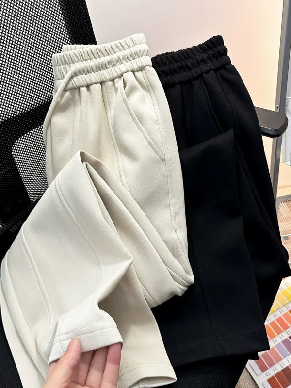 Quần thể thao nam kiểu Mỹ dáng cong, chất liệu dày dặn, thích hợp cho mùa xuân thu, quần đôi cleanfit, quần dài xu hướng thời trang, dáng rộng, chất liệu mềm mại.