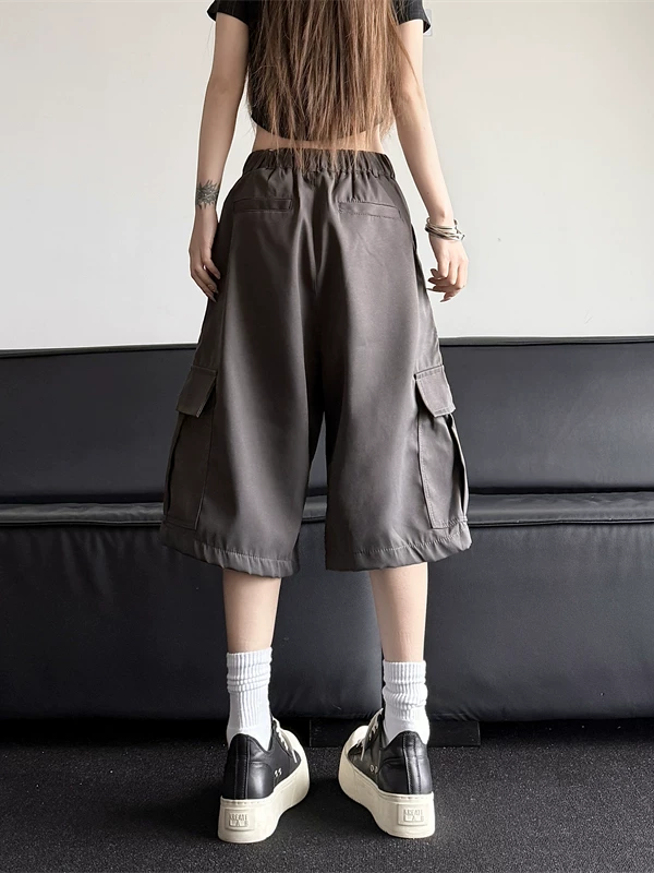 Quần short cargo có túi lớn tiện dụng dành cho nam, quần xếp ly phong cách Mỹ thời thượng, quần ống rộng lửng dáng rộng mùa hè.