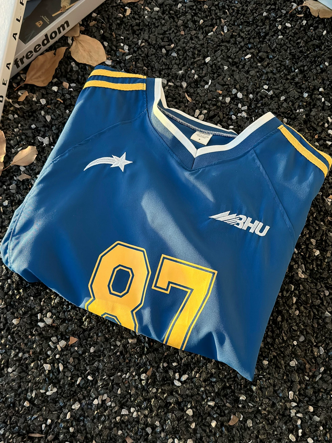 Áo nỉ cổ chữ V thể thao kiểu Mỹ dành cho nam và nữ, áo thun dài tay có tay áo raglan hợp thời trang mùa thu, áo thun cặp đôi chất liệu lụa băng phối màu.