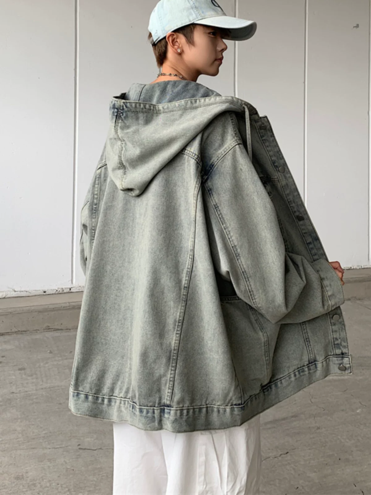 Áo khoác denim đường phố cao cấp dành cho nam giới hợp thời trang kiểu Mỹ cổ điển retro áo khoác mùa xuân và mùa thu quần áo bảo hộ lao động có mũ trùm đầu rộng rãi