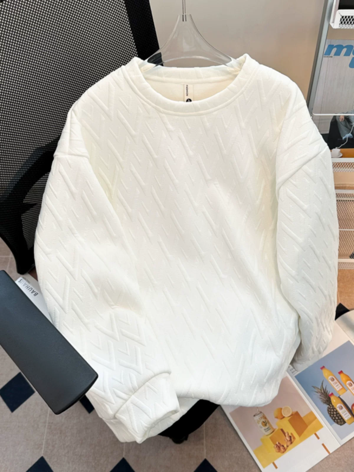 Áo nỉ jacquard hợp thời trang mùa xuân thu dành cho nam, áo lót cổ tròn dáng rộng, áo khoác học sinh đa năng phong cách Hàn Quốc.