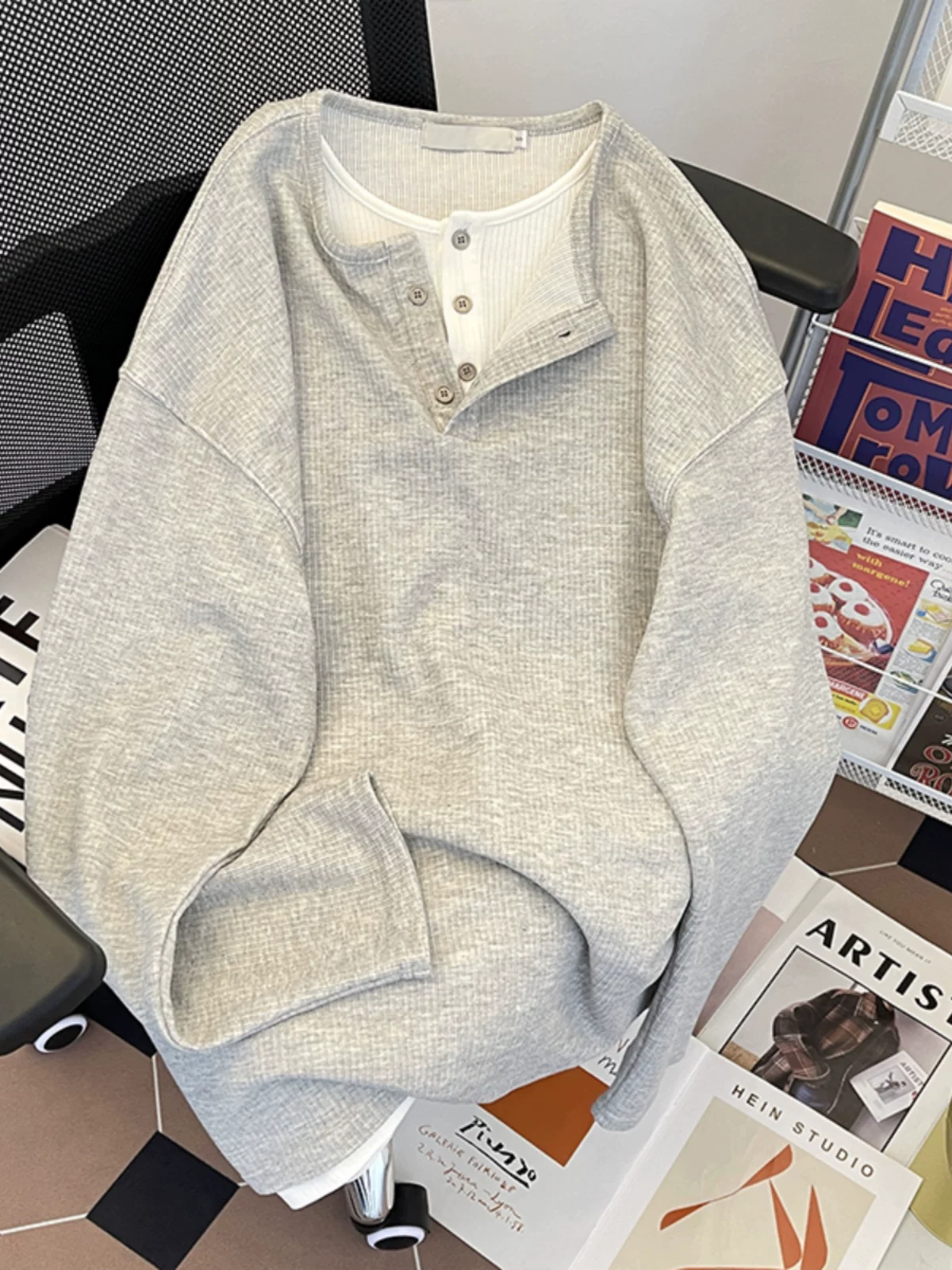 Áo nỉ cổ Henry kiểu Mỹ dành cho nam, áo lót giả hai lớp thời thượng, áo thun dài tay rộng rãi, bền chắc, đa năng cho mùa xuân và mùa thu.