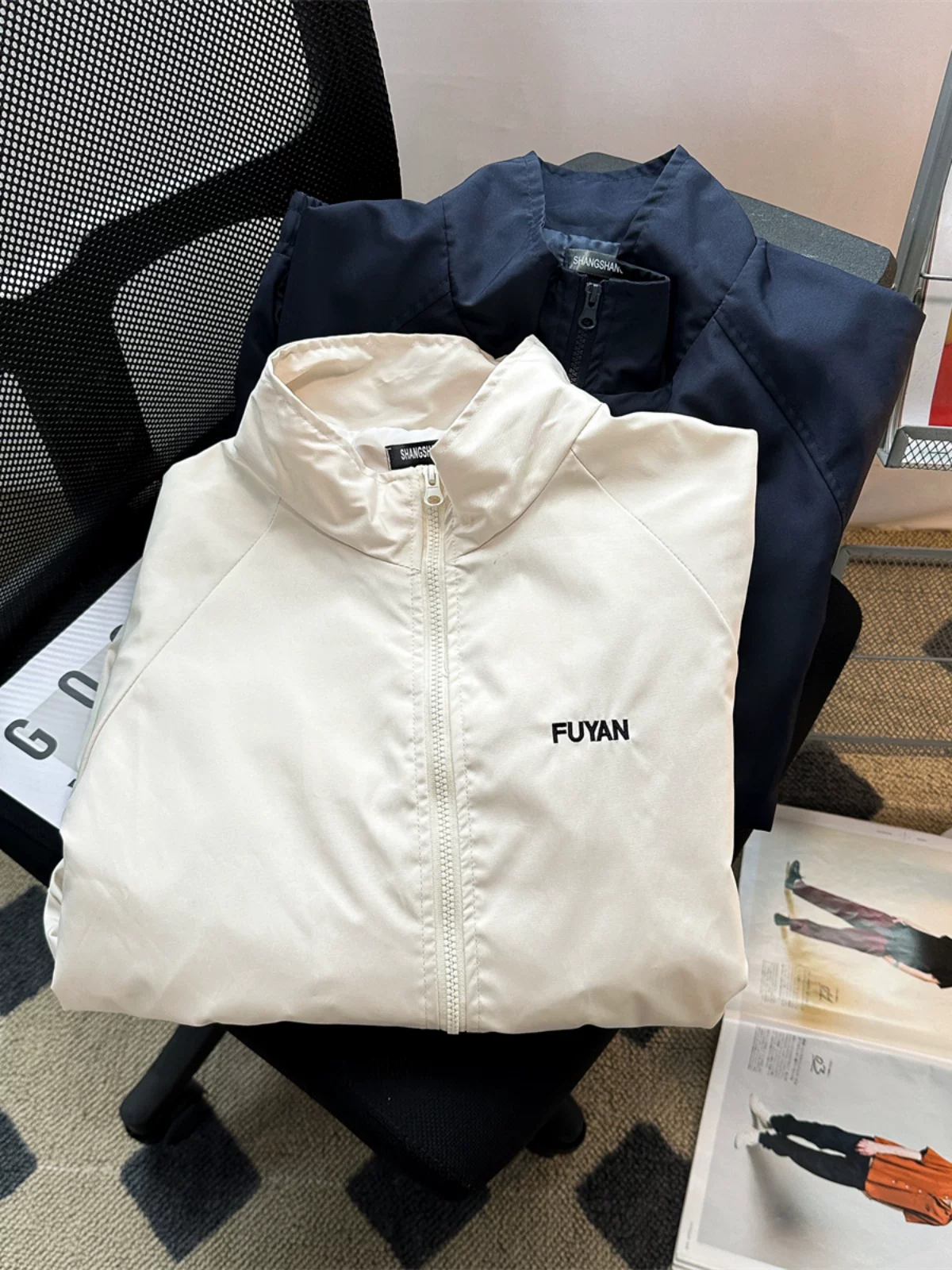 Áo khoác nam mùa xuân thu, kiểu dáng Mỹ rộng rãi, cổ đứng thêu, áo khoác phi công thời trang phong cách cleanfit.