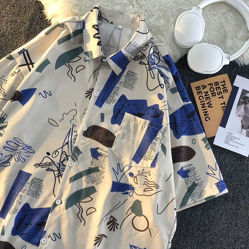 Áo sơ mi in hình graffiti nam ngắn tay mùa hè mát mẻ quần áo học sinh dáng rộng phong cách Hồng Kông BF hợp thời trang áo sơ mi lụa băng thông thường