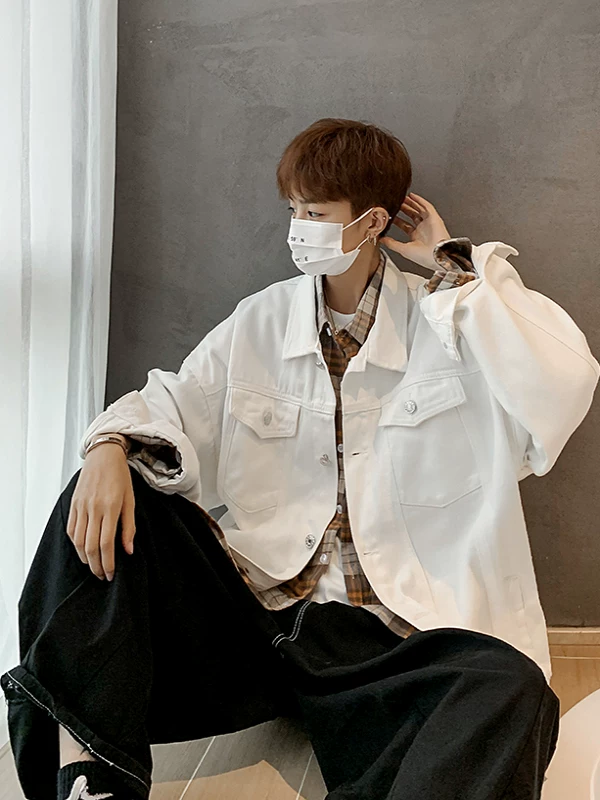 Áo khoác denim trắng cho nam 2024 mới mùa xuân thu phong cách cổ điển Hồng Kông kiểu dáng đa năng rộng rãi hợp thời trang áo khoác công sở