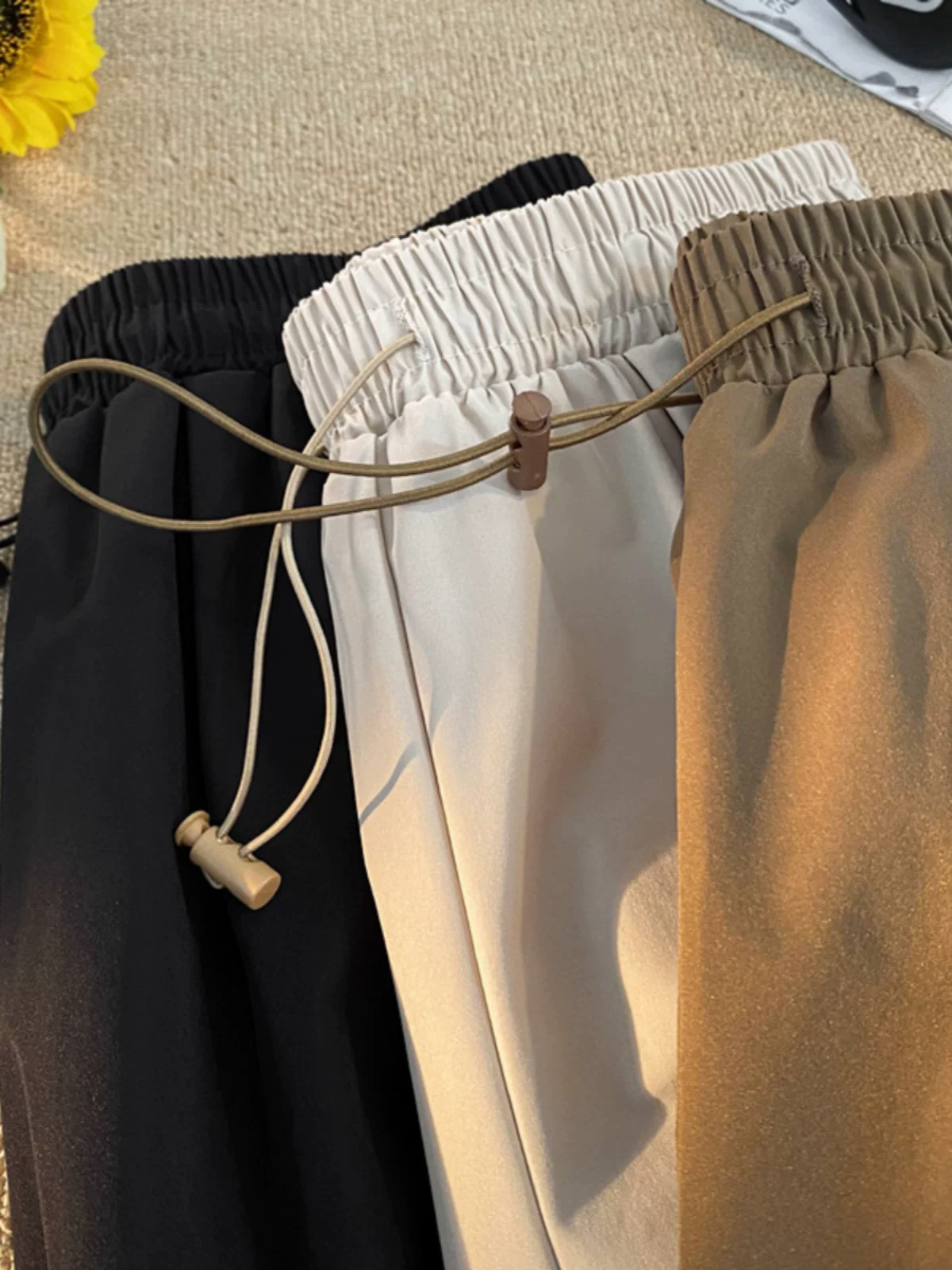 Quần short mỏng mùa hè dành cho nam, phong cách đường phố, quần cargo nhiều túi, dáng rộng, quần short năm điểm thương hiệu thời thượng đa năng.