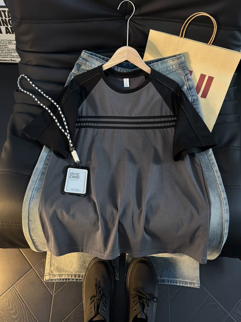 Áo thun nam tay ngắn phối màu sọc đơn giản, kiểu dáng thời trang mùa hè, form rộng, phong cách retro Mỹ.