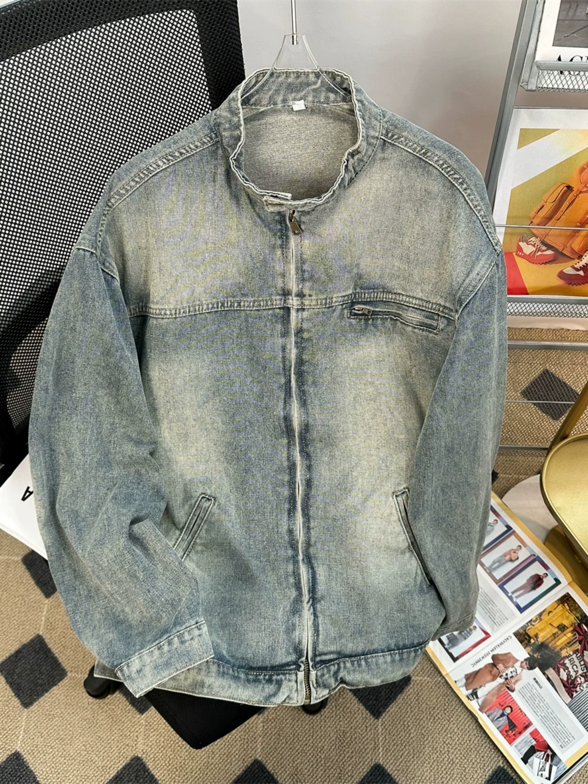 Áo khoác denim vintage mùa xuân thu dành cho nam, phong cách áo khoác công sở retro Mỹ, cổ đứng rộng rãi, áo thời trang thương hiệu sành điệu.