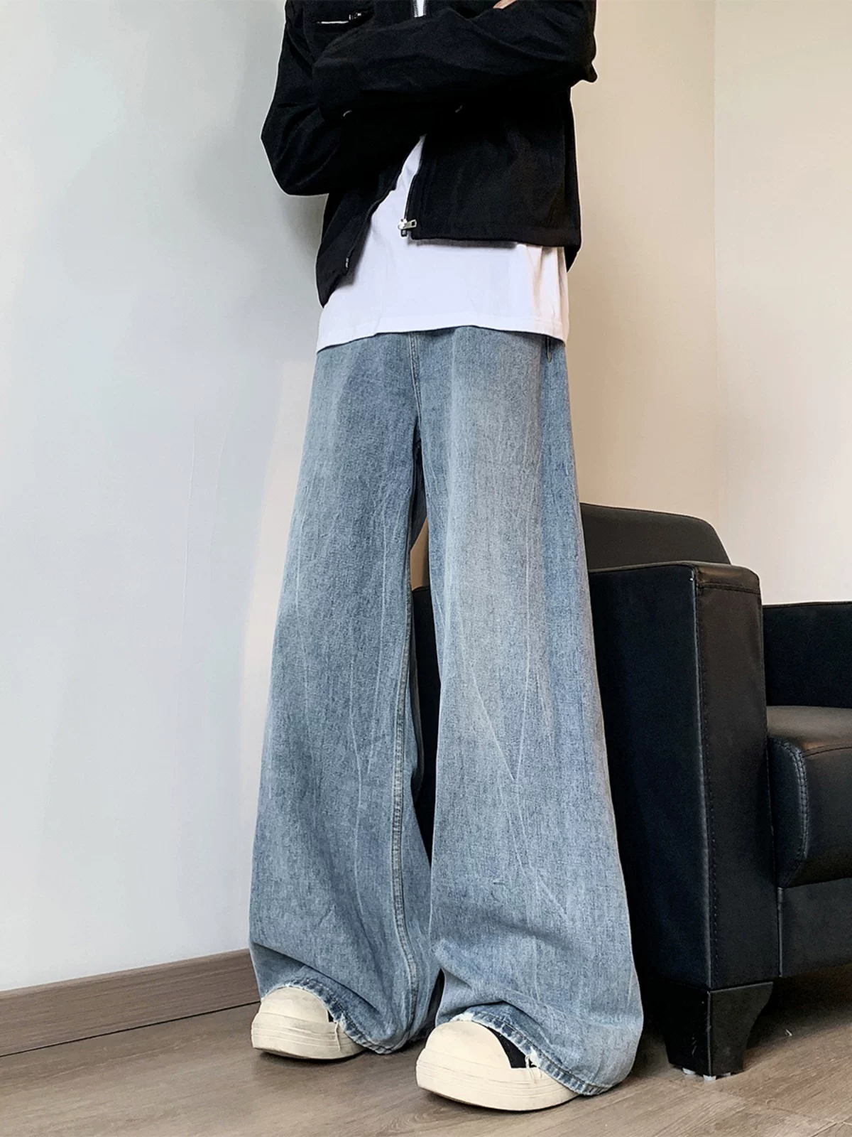 Quần jean nam phong cách ins thời thượng mùa xuân thu, phong cách đường phố Mỹ, cá tính và sành điệu, hơi loe, giặt mài, quần ống rộng dài chạm đất.