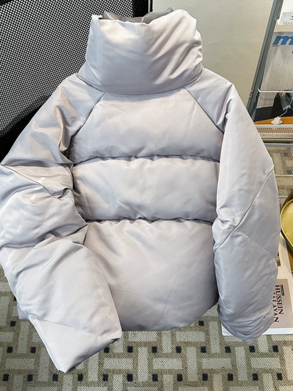 Áo khoác cotton giả hai lớp thiết kế phá cách dành cho nam, áo khoác cotton lót da PU dày dặn mùa đông, áo khoác ngoài lót bông kiểu Mỹ rộng rãi, hợp thời trang.