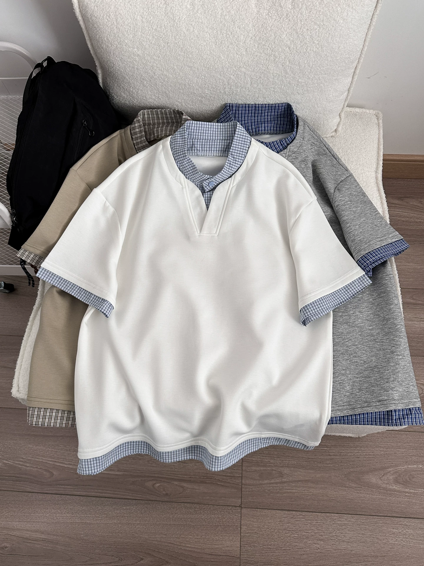 Áo polo giả hai mảnh cổ chữ V phong cách Mỹ dành cho nam và nữ, áo chắp vá rộng rãi mùa hè, áo thun nửa tay cao cấp thương hiệu thời thượng.