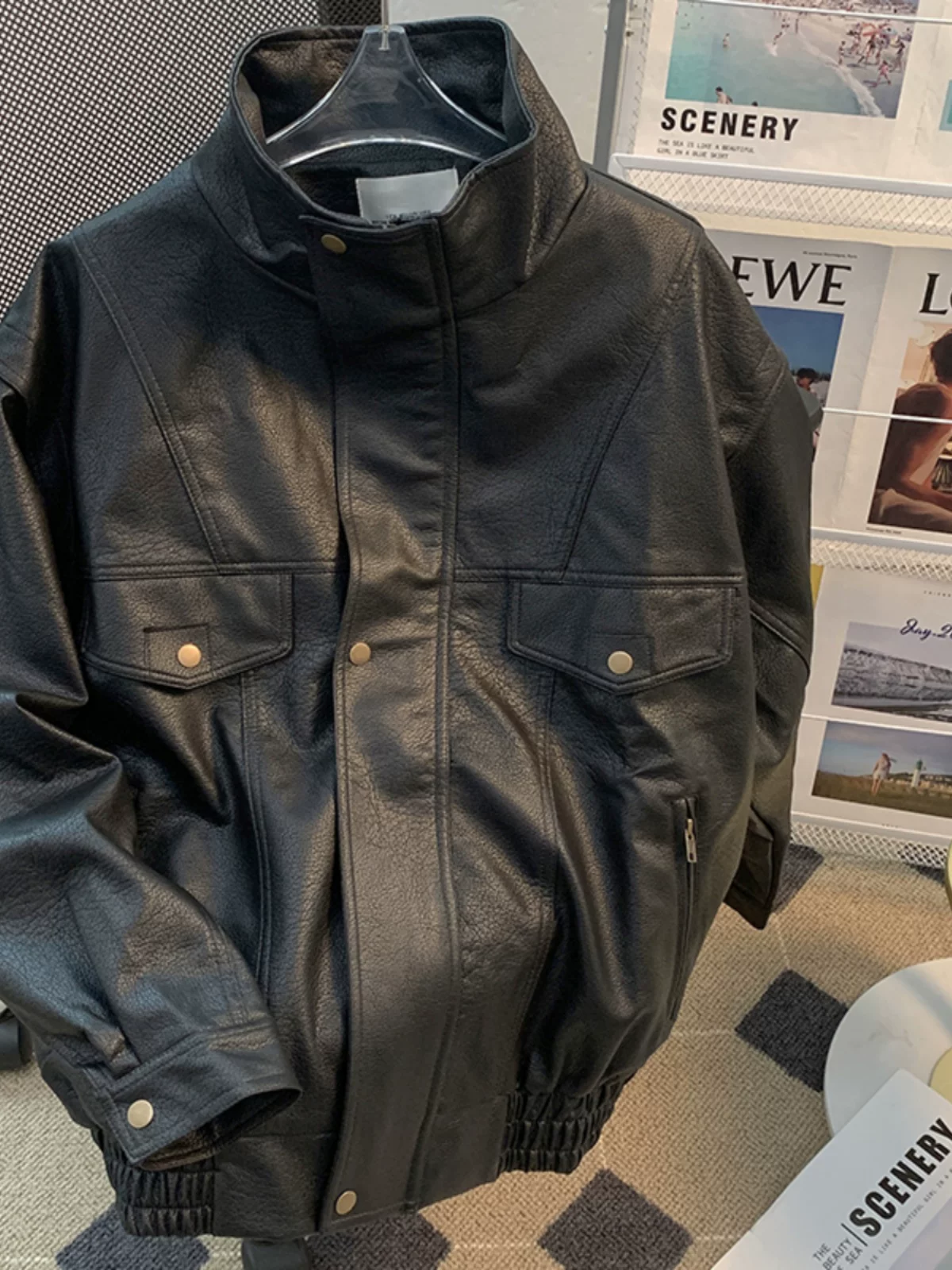 Áo khoác da cổ điển dành cho nam, mùa xuân thu, áo khoác da PU cổ đứng cao cấp, áo khoác biker dáng rộng thời thượng.