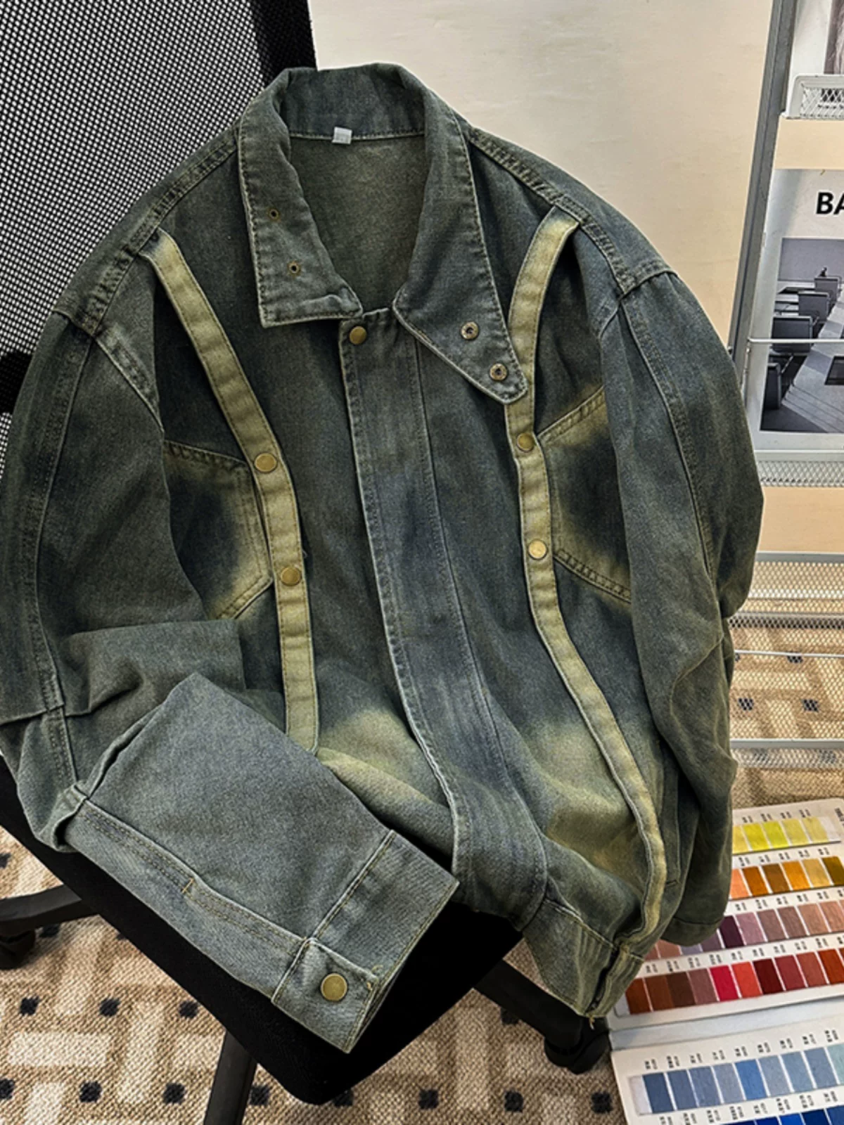 Áo khoác denim nam kiểu dáng phá cách, phong cách vintage Mỹ mùa xuân thu, áo khoác ngoài thương hiệu thời thượng, dáng rộng, cổ đứng.