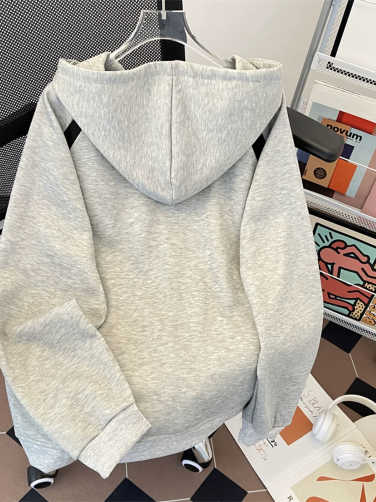 Áo khoác cardigan có khóa kéo phối màu dành cho nam, áo khoác thể thao phong cách Mỹ cổ điển mùa thu đông, áo khoác có mũ rộng rãi hợp thời trang, quần áo cặp đôi thương hiệu thời thượng.
