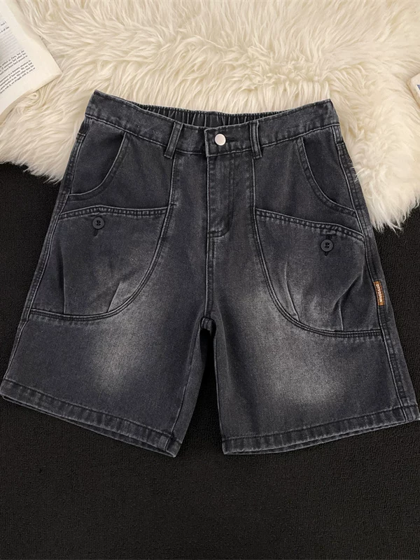 Quần short denim ống đứng phong cách Mỹ cổ điển mới dành cho nam mùa hè, thiết kế có túi, quần short dài vừa phải hợp thời trang.
