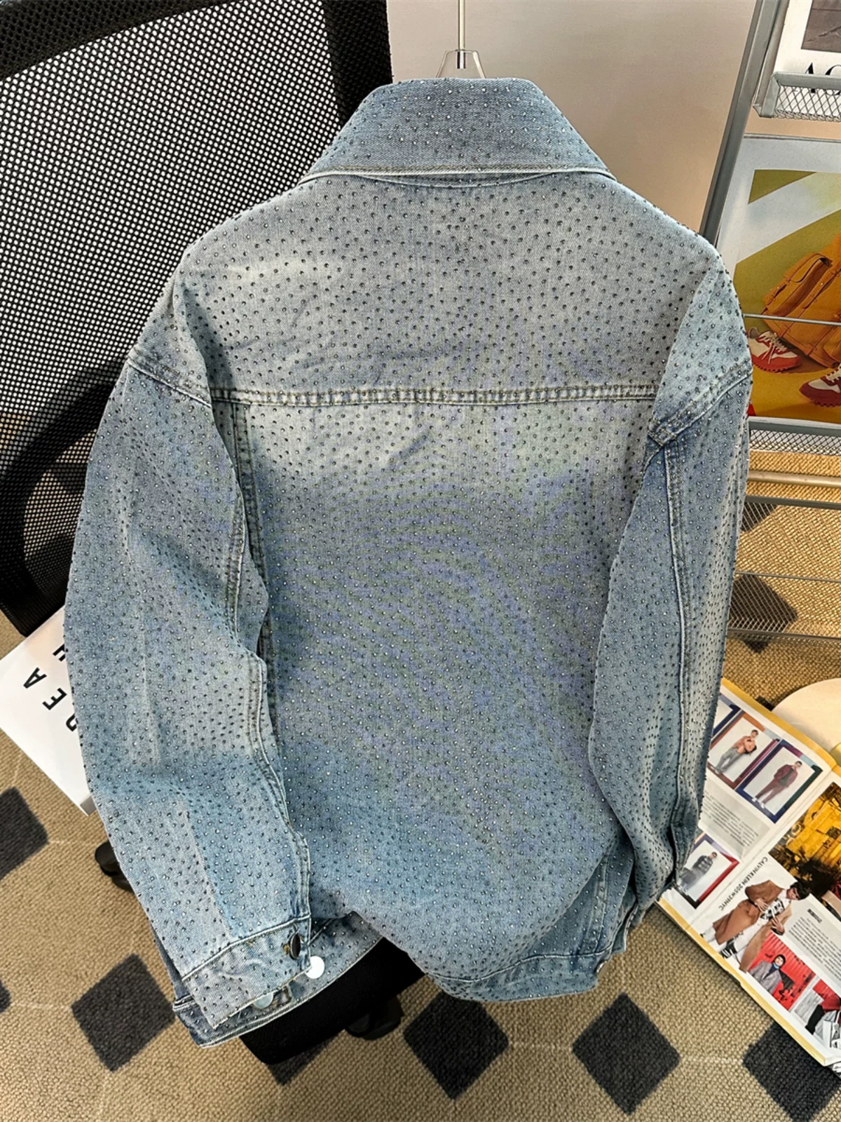 Áo khoác denim đính đá cao cấp dành cho nam, phong cách Mỹ thời thượng mùa xuân thu, thiết kế cá tính và sành điệu, kiểu dáng rộng rãi, áo khoác đôi.