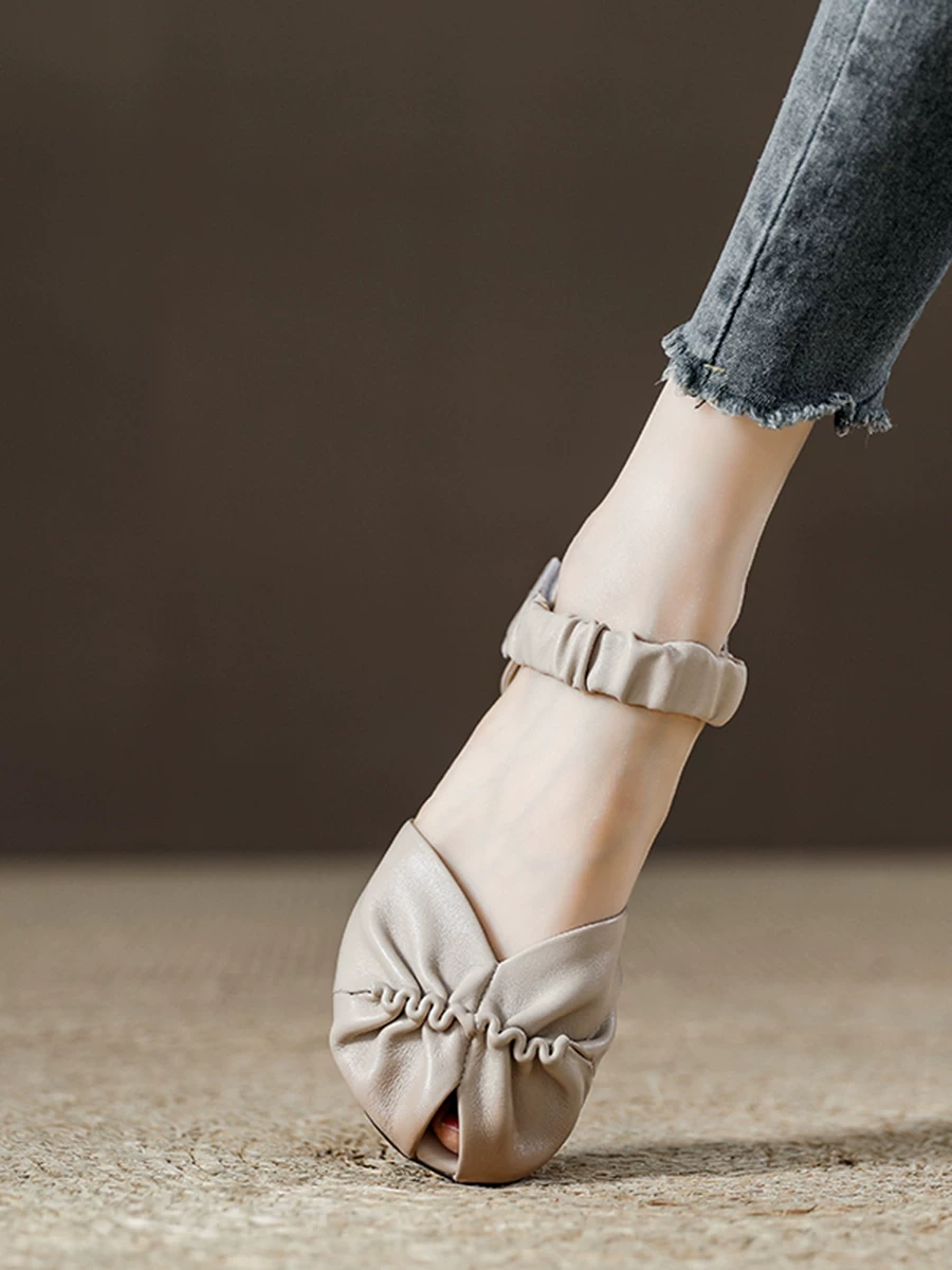 Giày sandal nữ da thật xếp ly, mũi kín, quai đơn, kiểu La Mã retro, mẫu mới hè 2026, đế mềm, giày mẹ thoải mái.