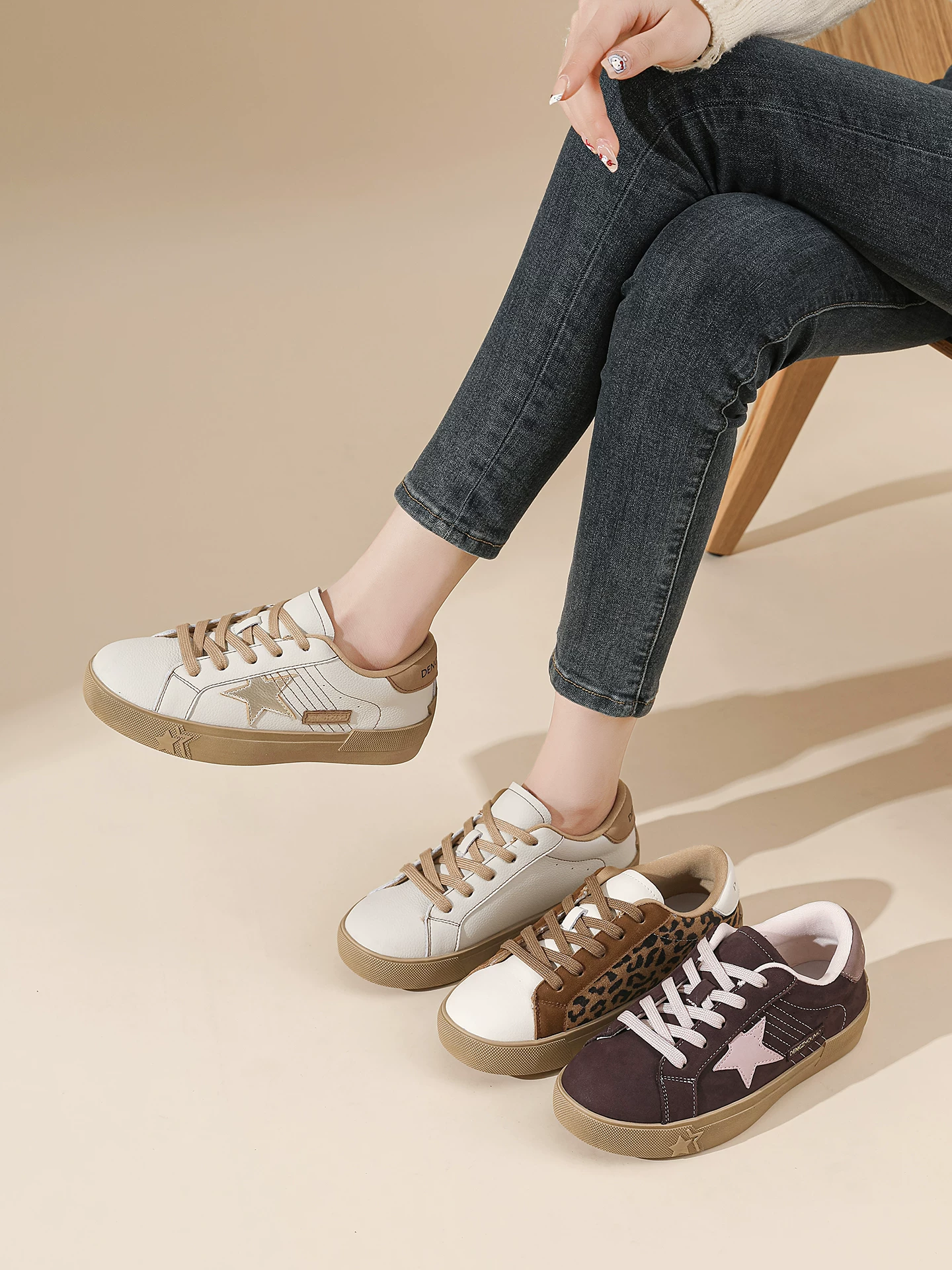 Giày thể thao nữ da thật họa tiết da báo phong cách retro mùa xuân 2026 giày thể thao màu trắng đế dày đa năng giày thường ngày