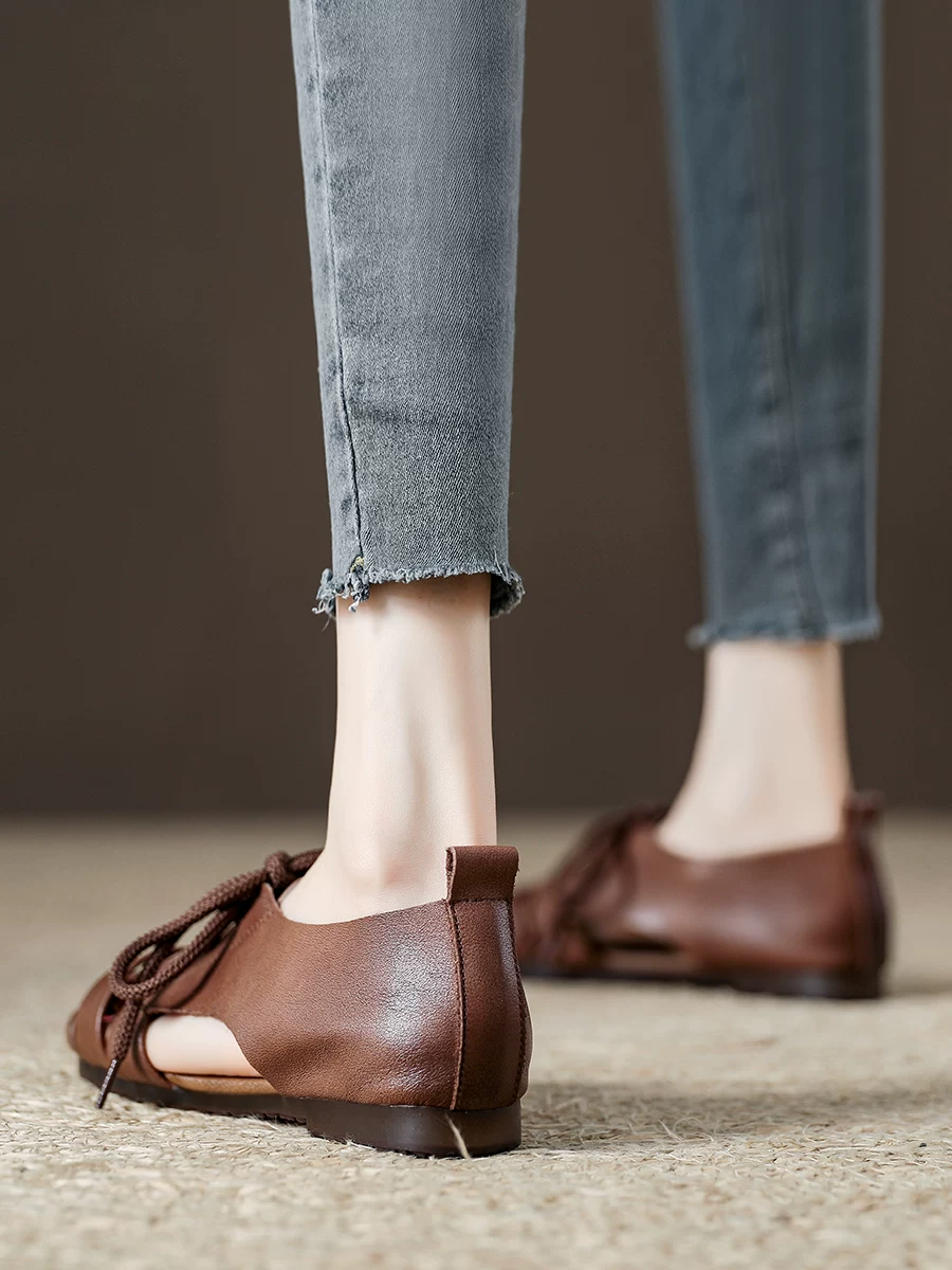 Giày sandal La Mã mũi kín bằng da thật phong cách retro dành cho nữ, kiểu mới mùa hè 2026, giày nữ đế mềm khoét lỗ, giày lồng heo dệt tay.