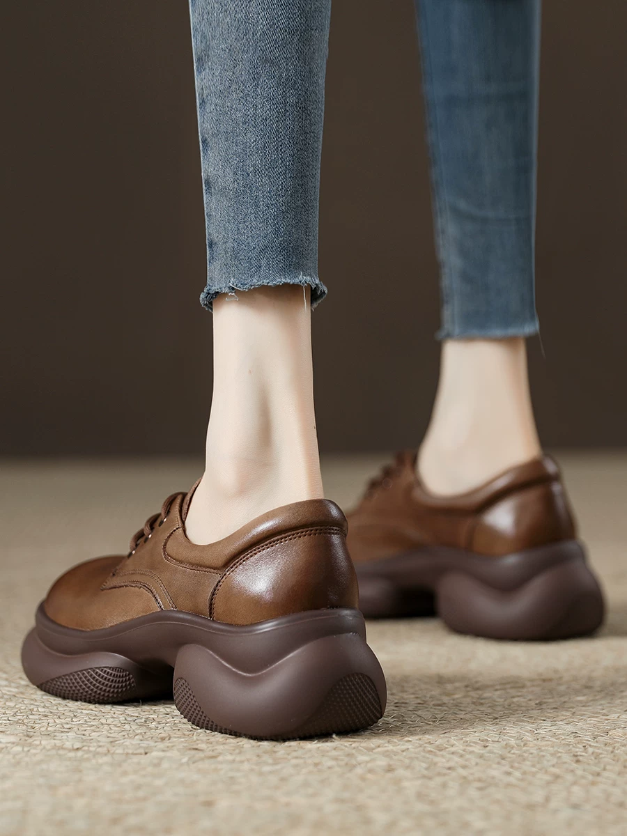 Giày da bò màu nâu phong cách retro kiểu Anh dành cho nữ giày da đế dày đế dày giày lười da thật mùa xuân 2026 giày thường ngày mới