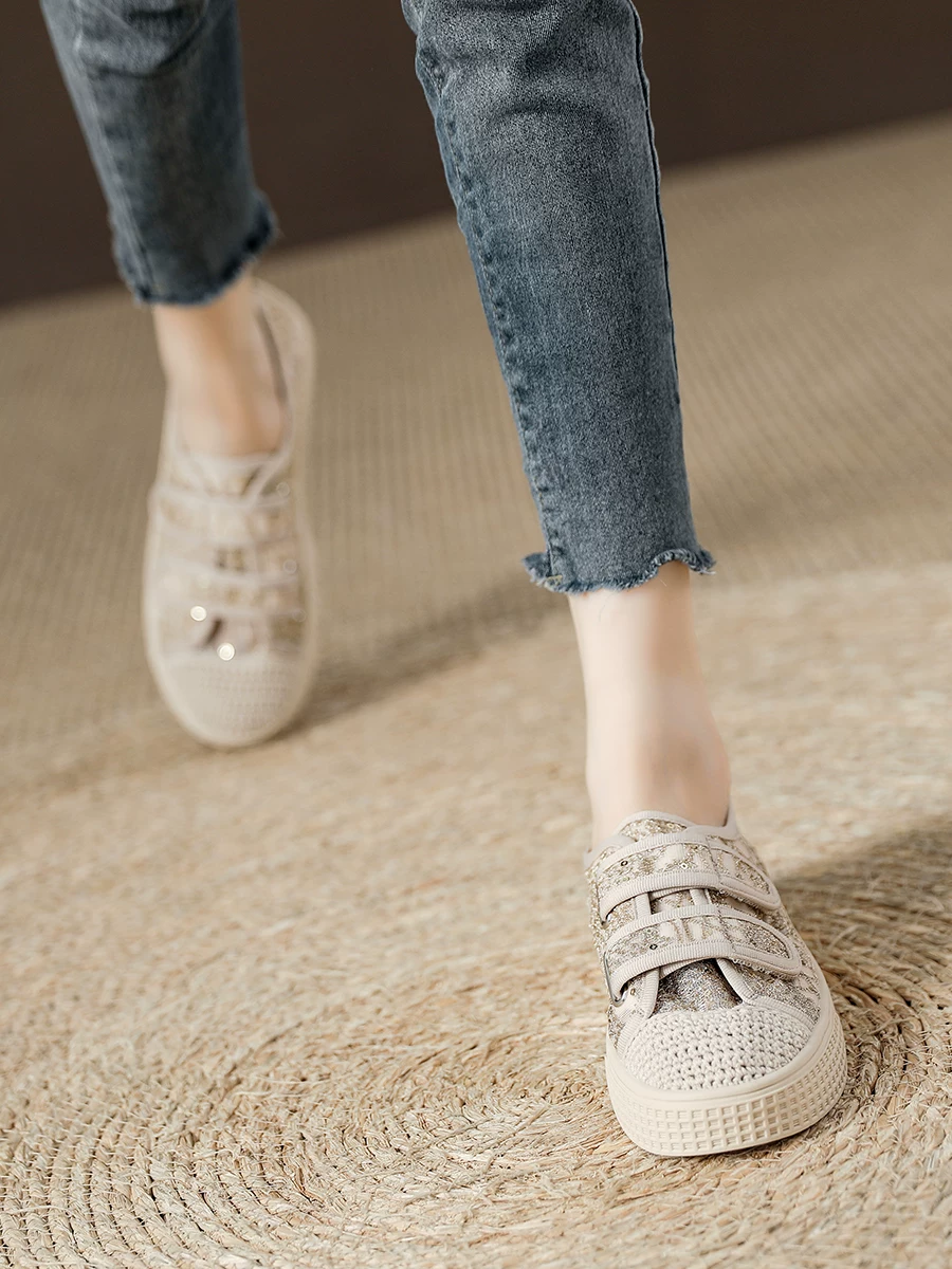 Giày lưới ren kiểu Chanel dành cho nữ với giày thể thao thông thường có khóa dán Giày vải mỏng thoáng khí mùa hè 2026
