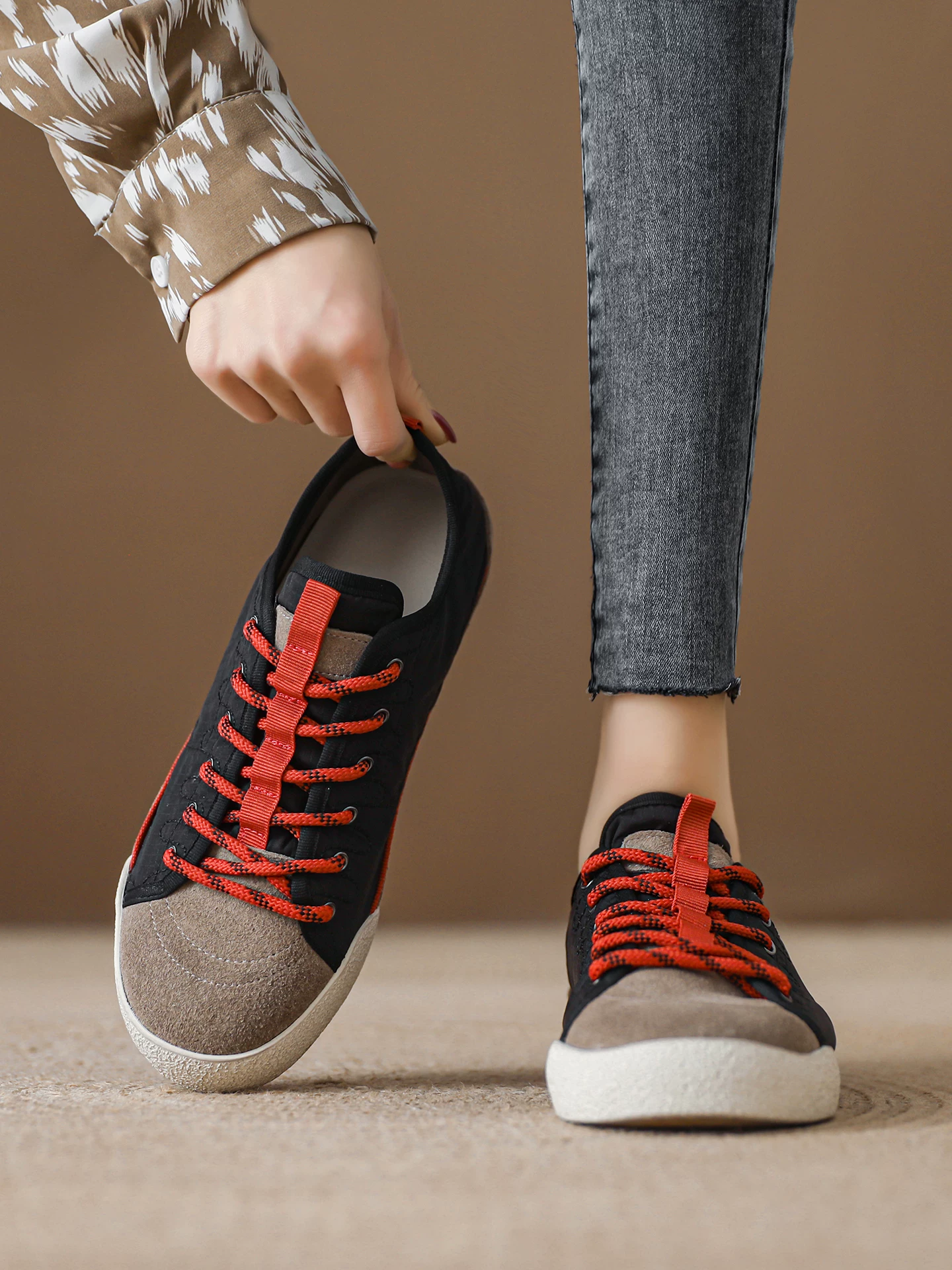 Giày vải thấp cổ kiểu Hàn Quốc dành cho nữ, giày thể thao Đức retro phối màu, giày casual đế mềm thoáng khí mỏng mùa xuân 2026.