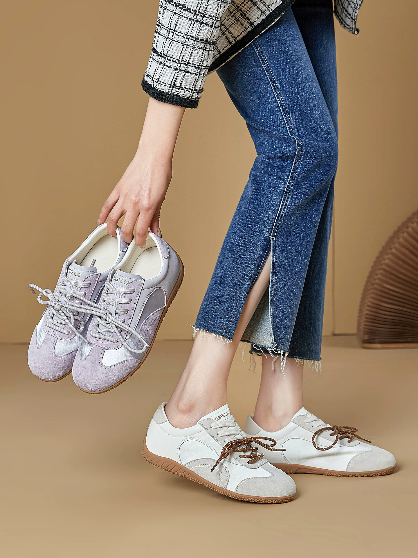 Giày tập luyện kiểu ballet màu tím dành cho nữ, giày Forrest Gump đế mềm, mẫu mới xuân 2026, giày thể thao nhẹ nhàng, phong cách thường ngày.