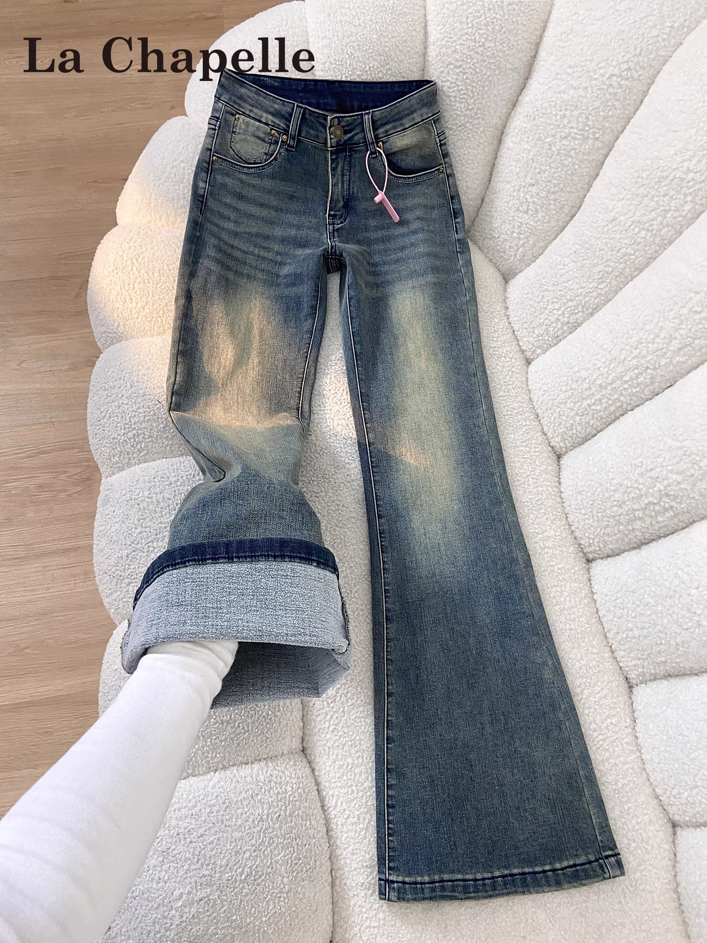 Quần jeans ống loe lót lông dày kiểu La Chapelle dành cho nữ, mẫu mới thu đông 2025, cạp cao, dáng nhỏ nhắn