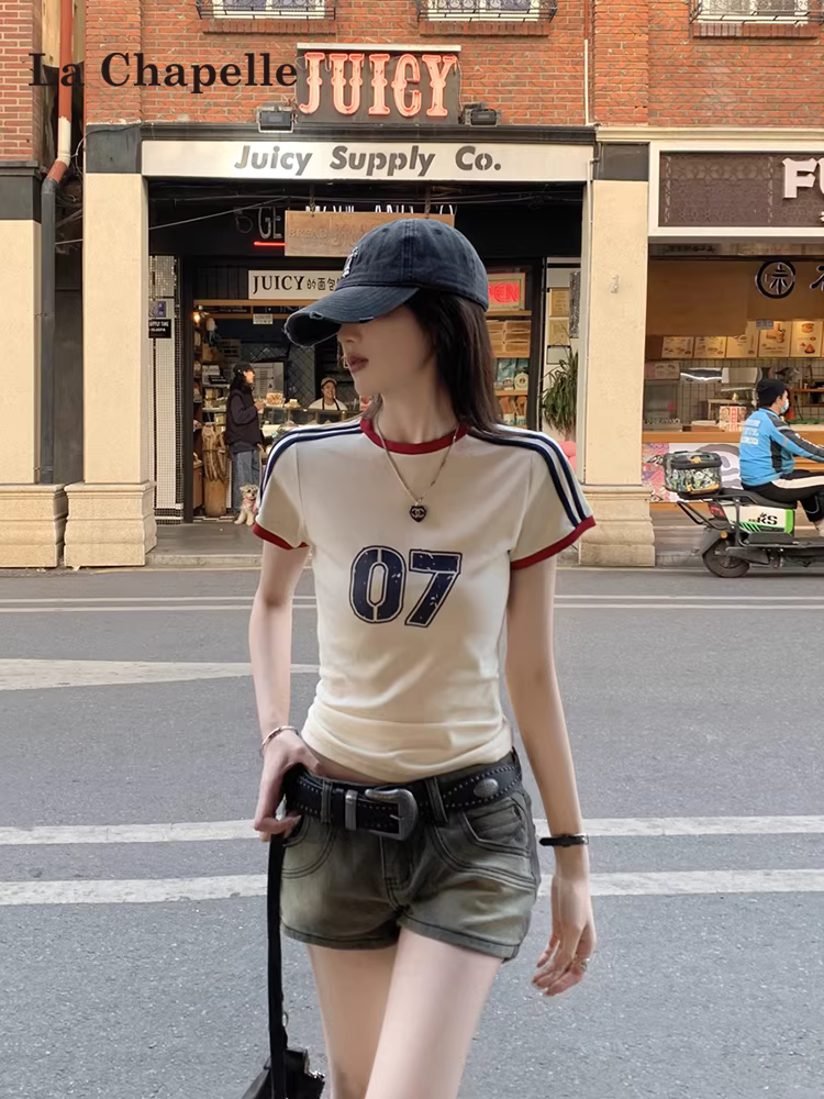 Áo thun nữ tay ngắn in họa tiết kiểu Mỹ La Chapelle, áo ngắn ôm dáng phối màu hot girl mùa hè mới 2025