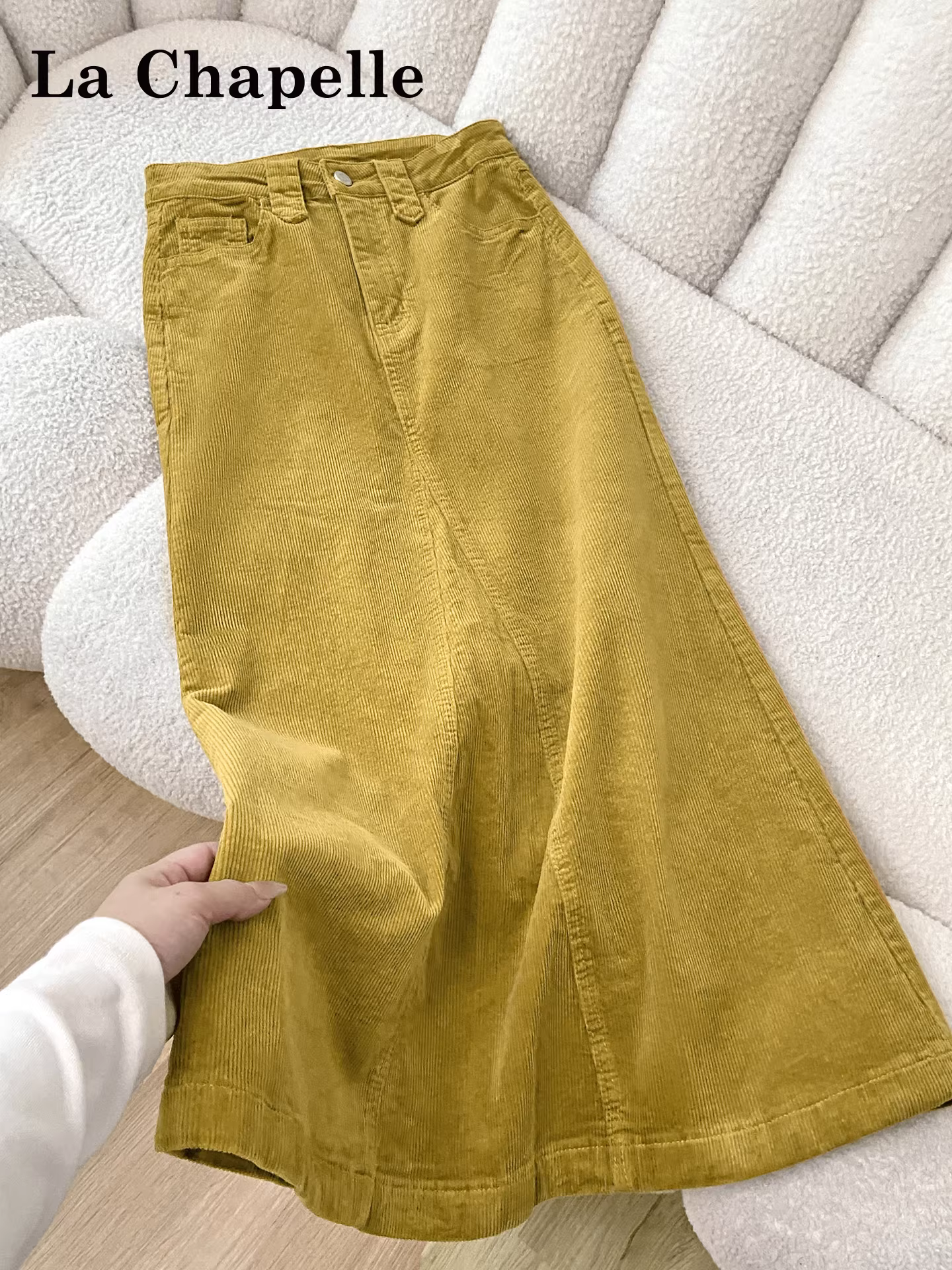 Váy chữ A chất liệu nhung gân màu vàng La Chapelle dành cho nữ, mẫu mới thu đông 2025, lưng cao, dài ngang đùi, kiểu đuôi cá