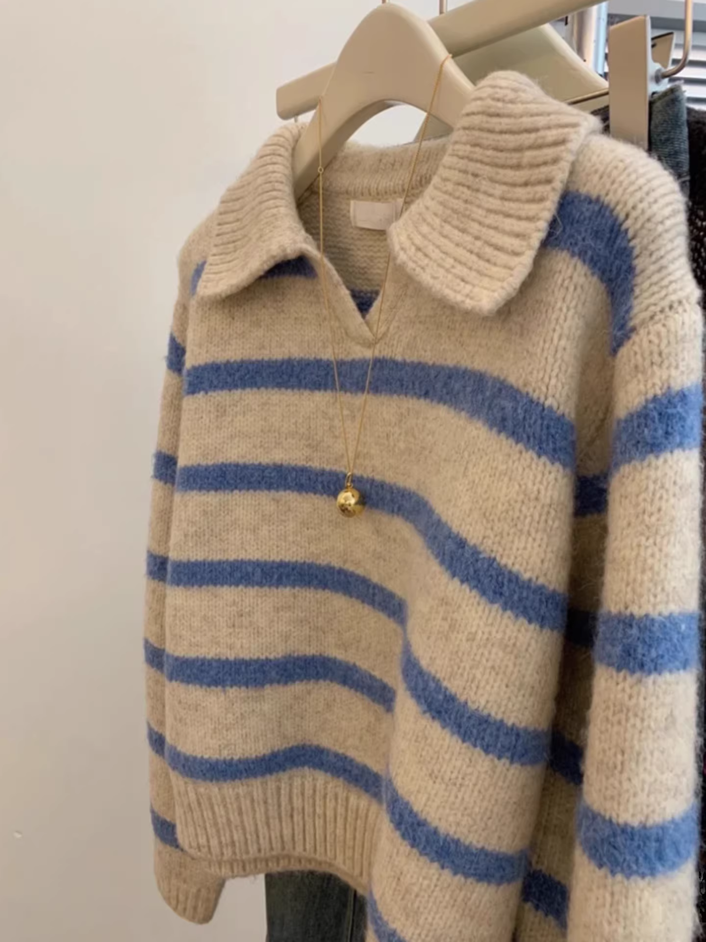 Áo len dệt kim dài tay sọc xanh La Chapelle dành cho nữ, mẫu mới thu đông 2025, áo mặc trong thường ngày