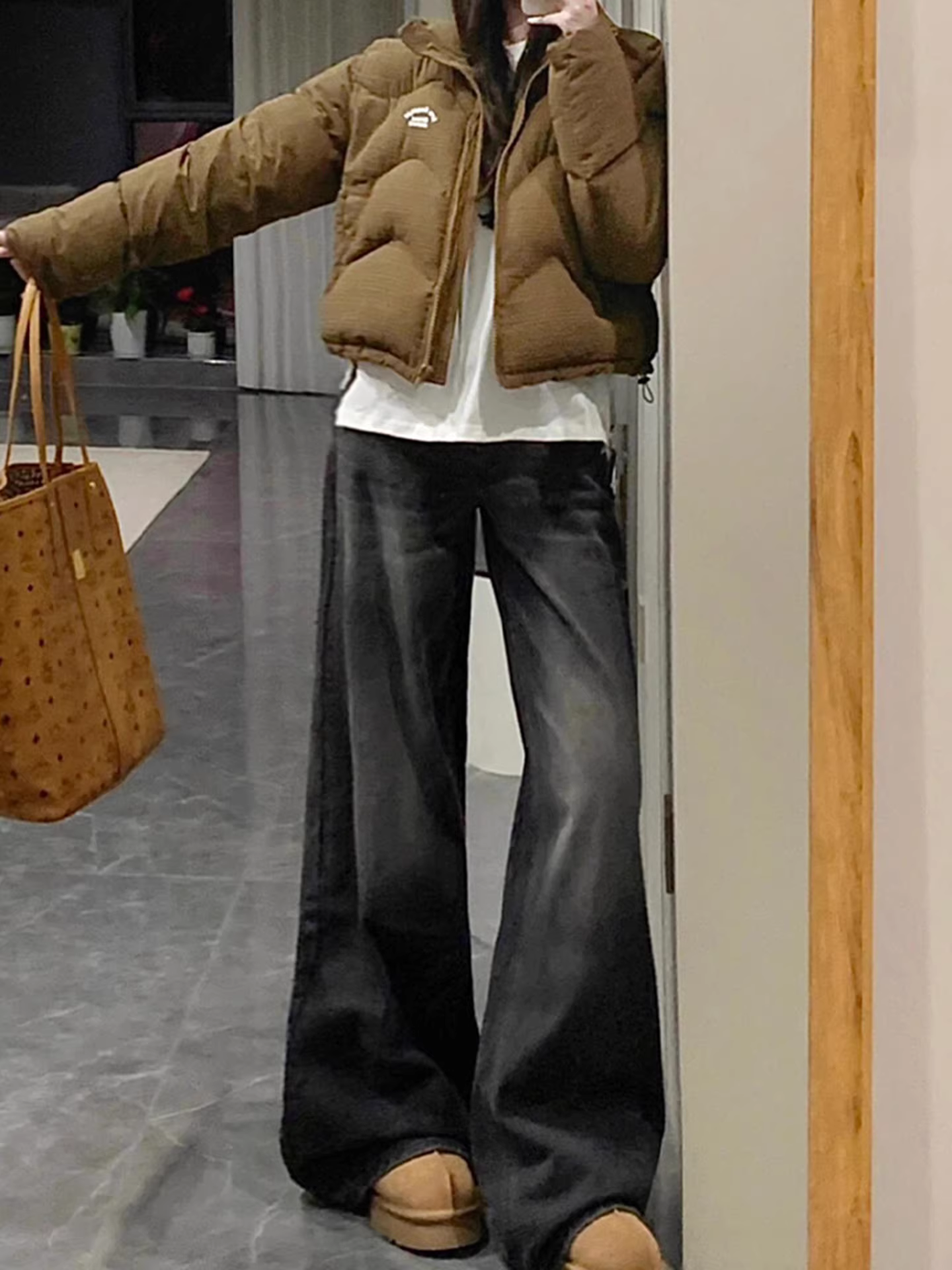 Quần jeans ống rộng lót lông dày La Chapelle dành cho nữ, mẫu mới thu đông 2025, cạp cao, dáng thẳng, size nhỏ nhắn